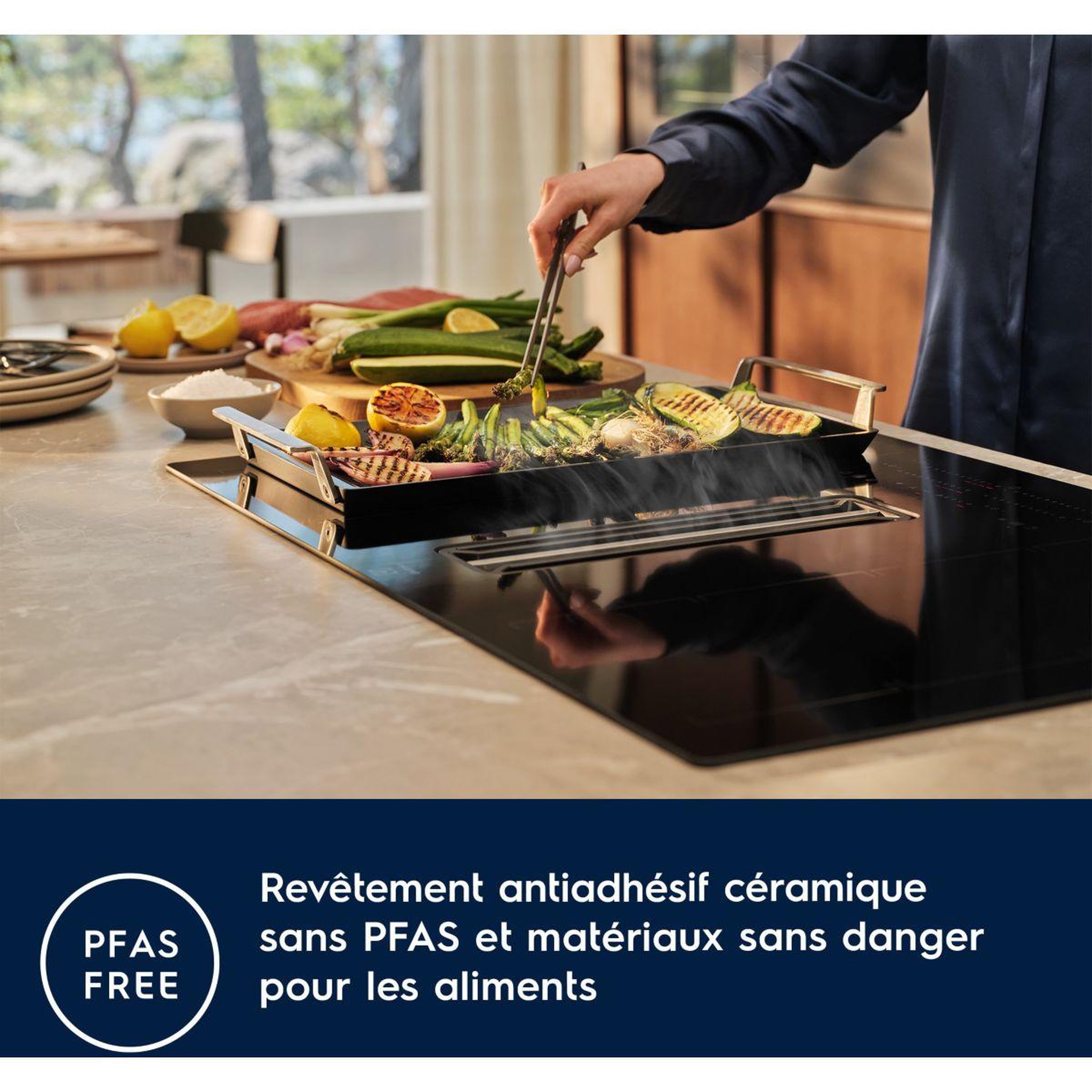 Voir la diapositive 3 : ELECTROLUX Accessoire plancha grill pour four et table e9hhpg11