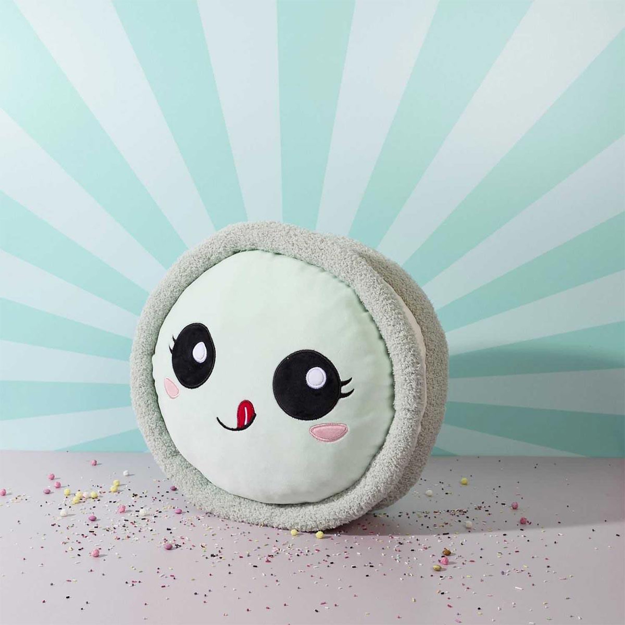 Voir la diapositive 3 : The concept Factory Peluche enfant macaron  kawaii  36cm vert