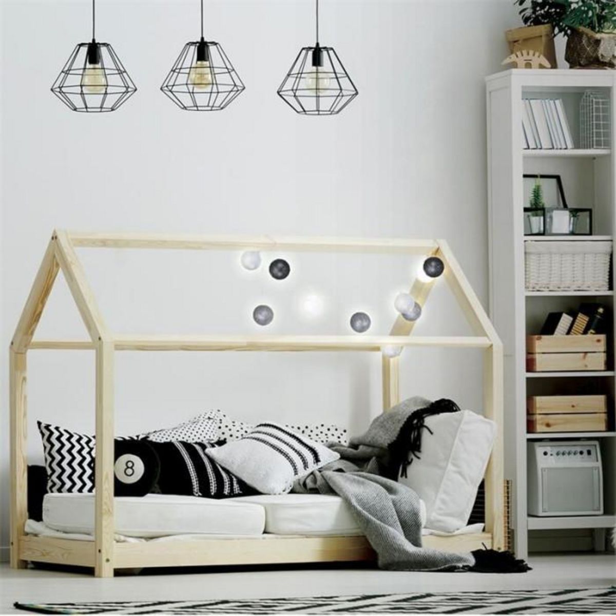 Paris Prix Guirlande Lumineuse à Led  10 Boules  192cm Gris