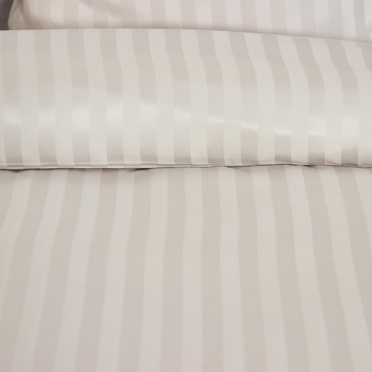 Home collection Parure housse de couette 100% satin de microfibre, albatre