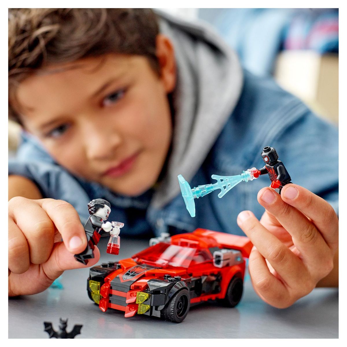 LEGO Marvel Super Heros 76244 Miles Morales vs Morbius, Jouet de Construction Spider-Man, avec Voiture de Course, Spidey et ses Amis Extraordinaires