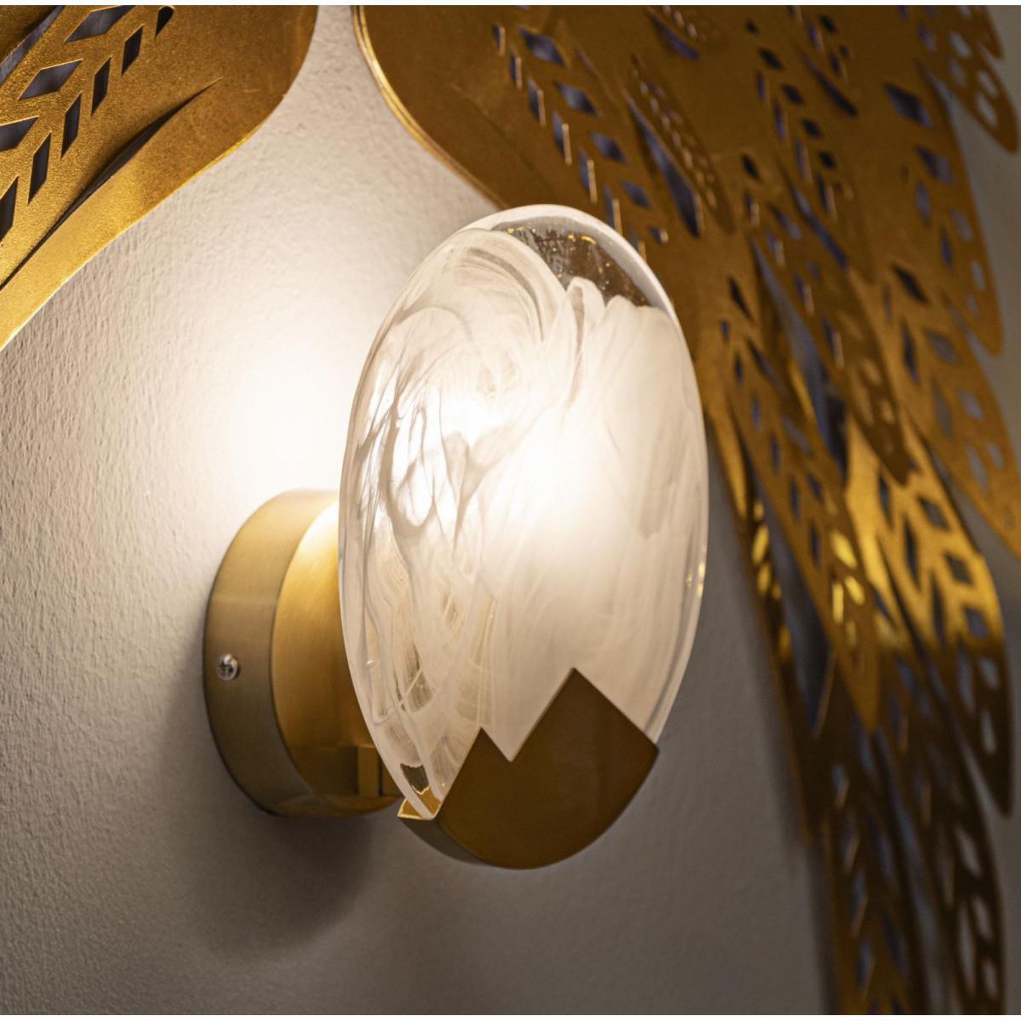Voir la diapositive 6 : Paris Prix Applique murale en verre  moon  20cm blanc