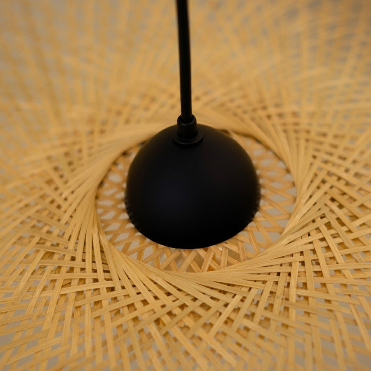 Rendez vous déco Suspension D75 cm en bambou avec fil noir - Jipi