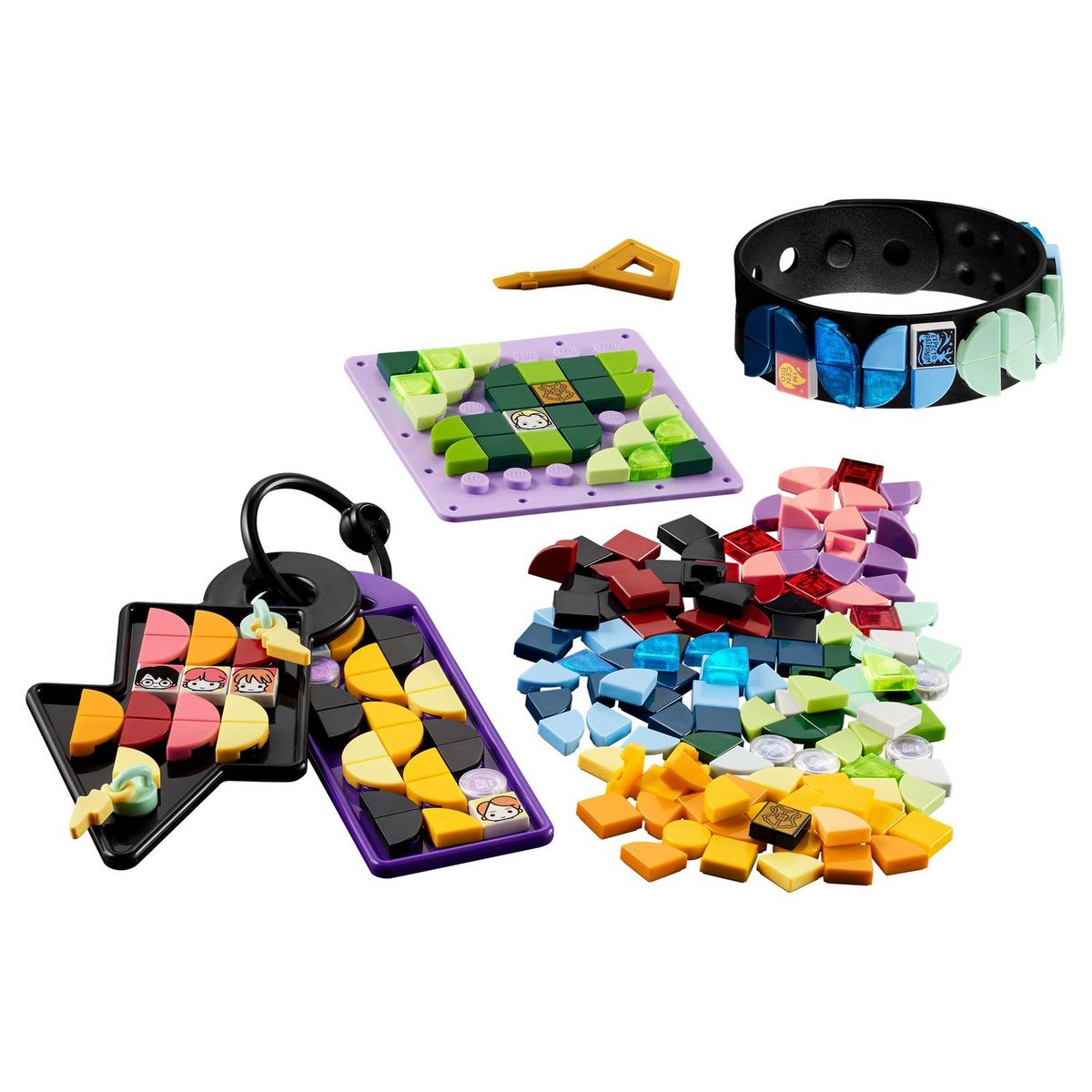 LEGO DOTS 41808 - Ensemble d&rsquo;accessoires Poudlard, Jouet Création de Bijoux sur Harry Potter avec Bracelet, 2 Étiquettes et Plaque