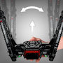 Voir la diapositive 9 : LEGO Star Wars 75256 La navette de Kylo Ren