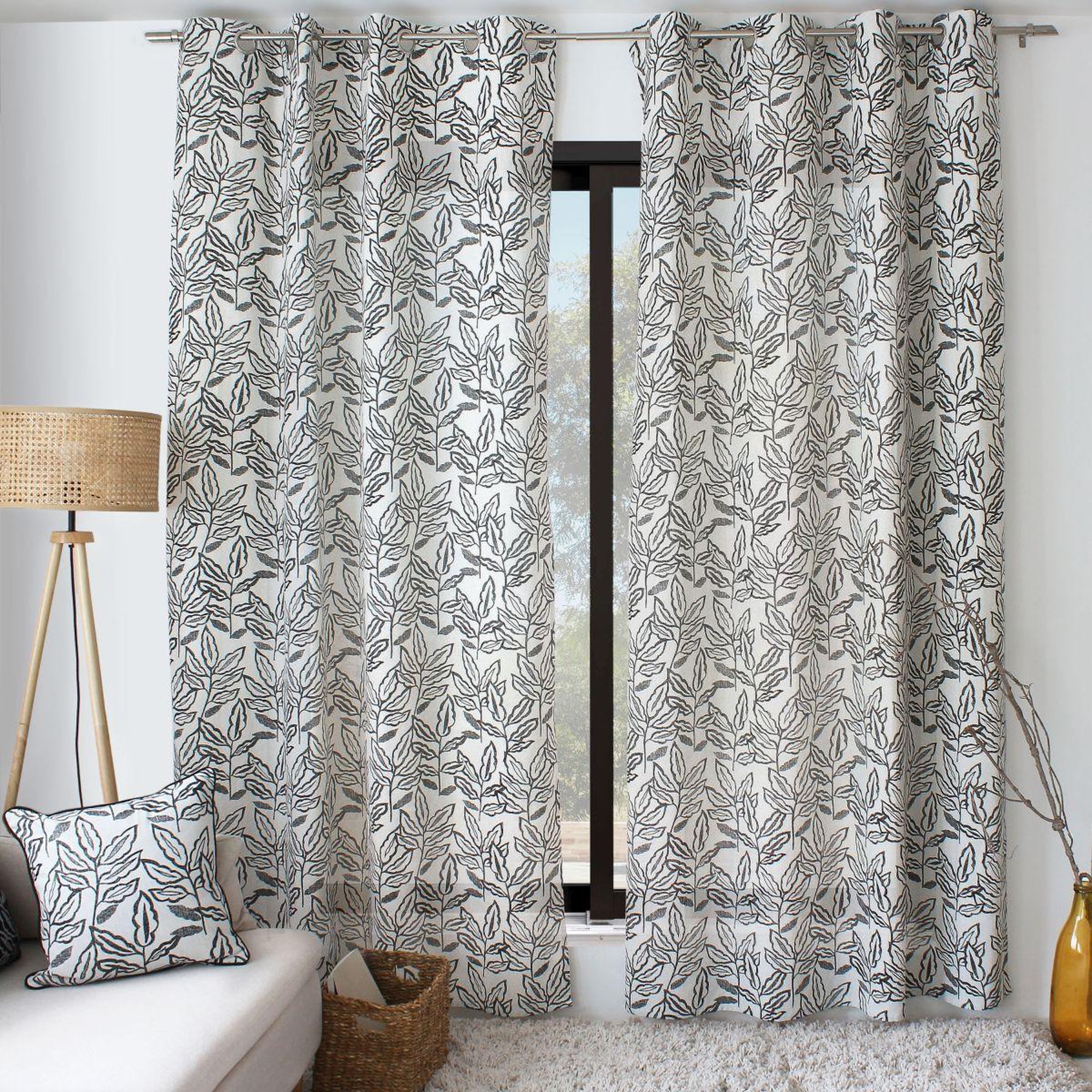 Voir la diapositive 4 : ENJOY HOME Rideau à œillets imprimé  lodge  140x240cm écru & noir