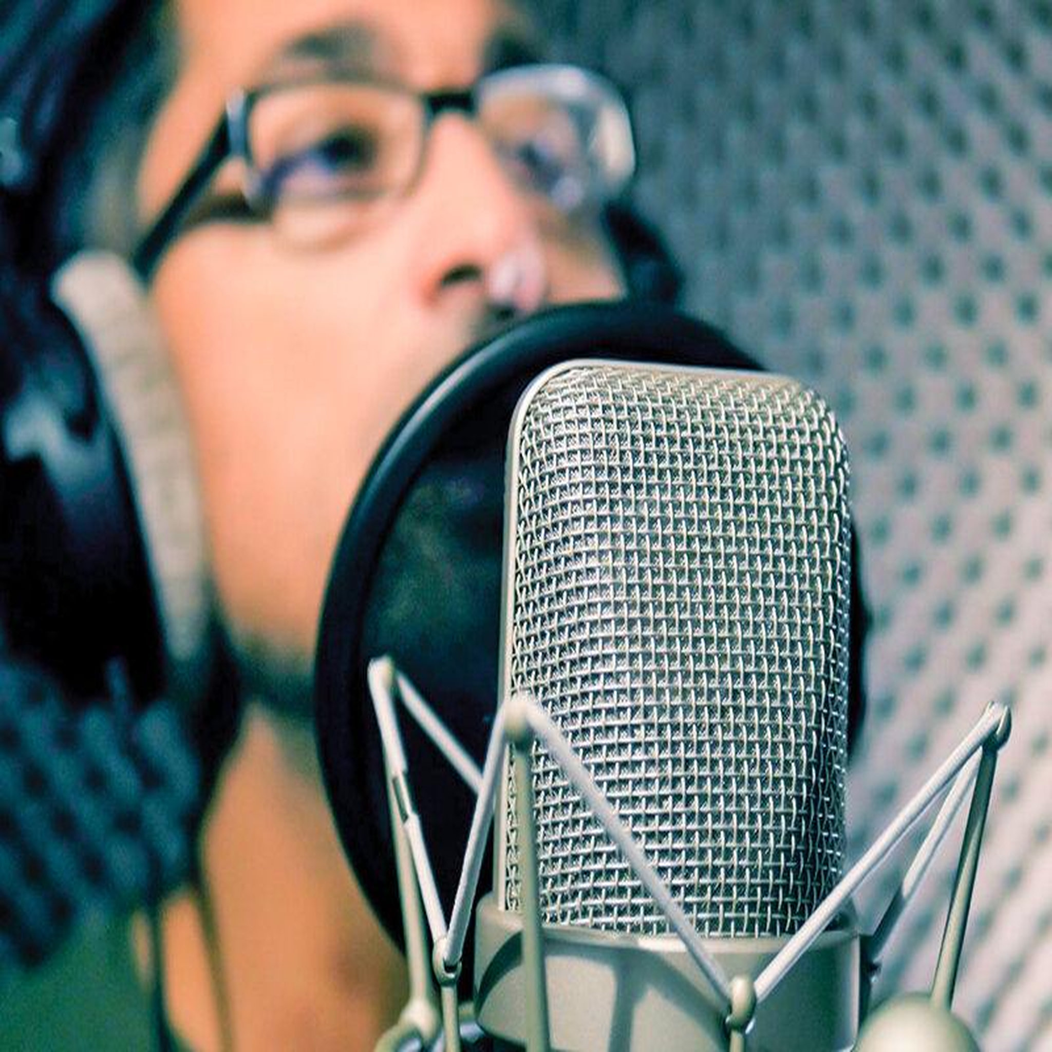 Voir la diapositive 4 : Smartbox Session de chant en duo dans un studio d'enregistrement à paris - coffret cadeau sport & aventure