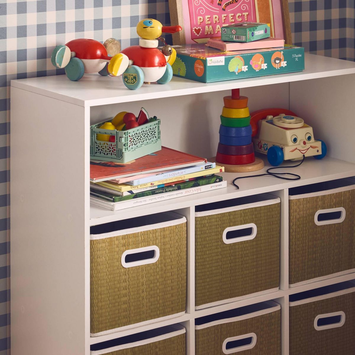 SWEEEK Meuble de rangement pour enfant avec 7 compartiments et 6 paniers en fibre végétale