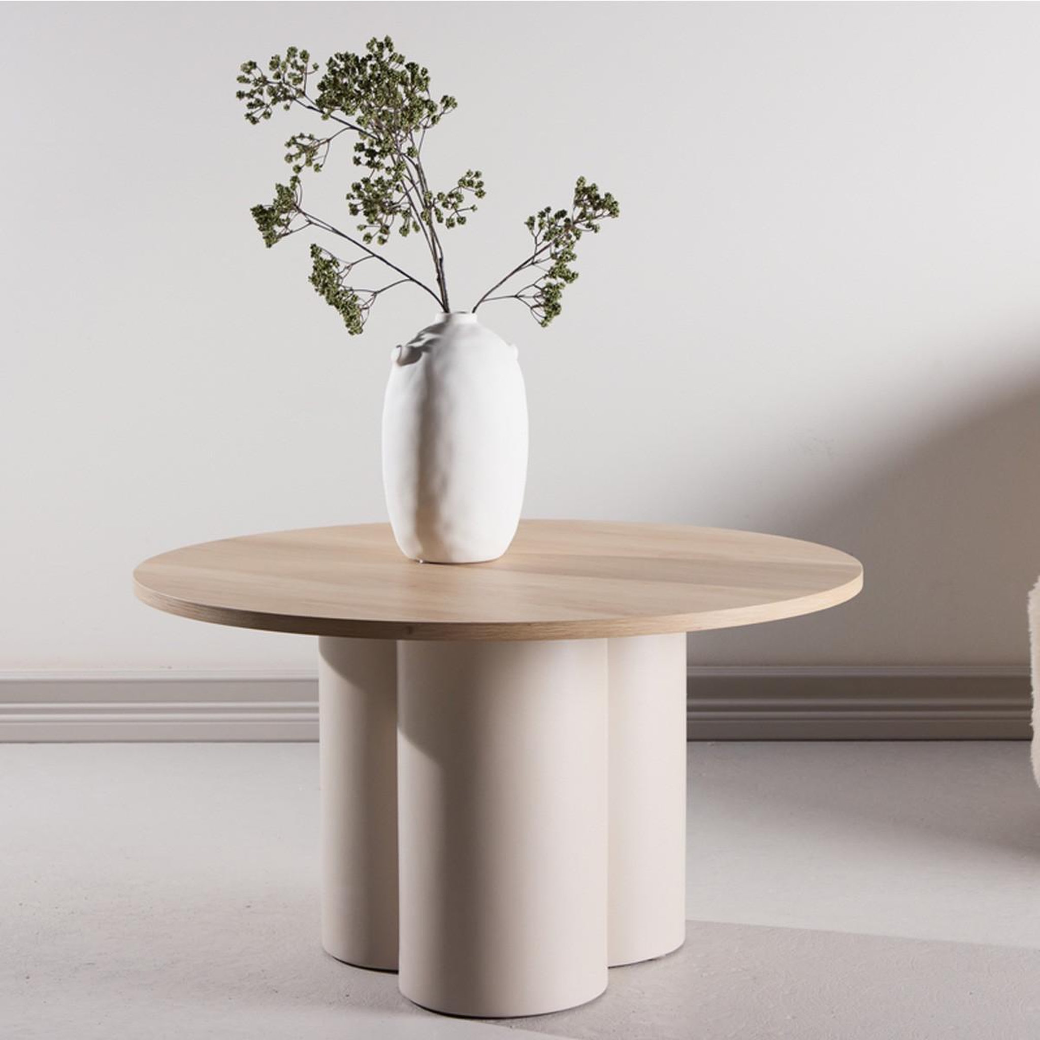 Voir la diapositive 5 : Paris Prix Table basse ronde  olivia  80cm beige & naturel
