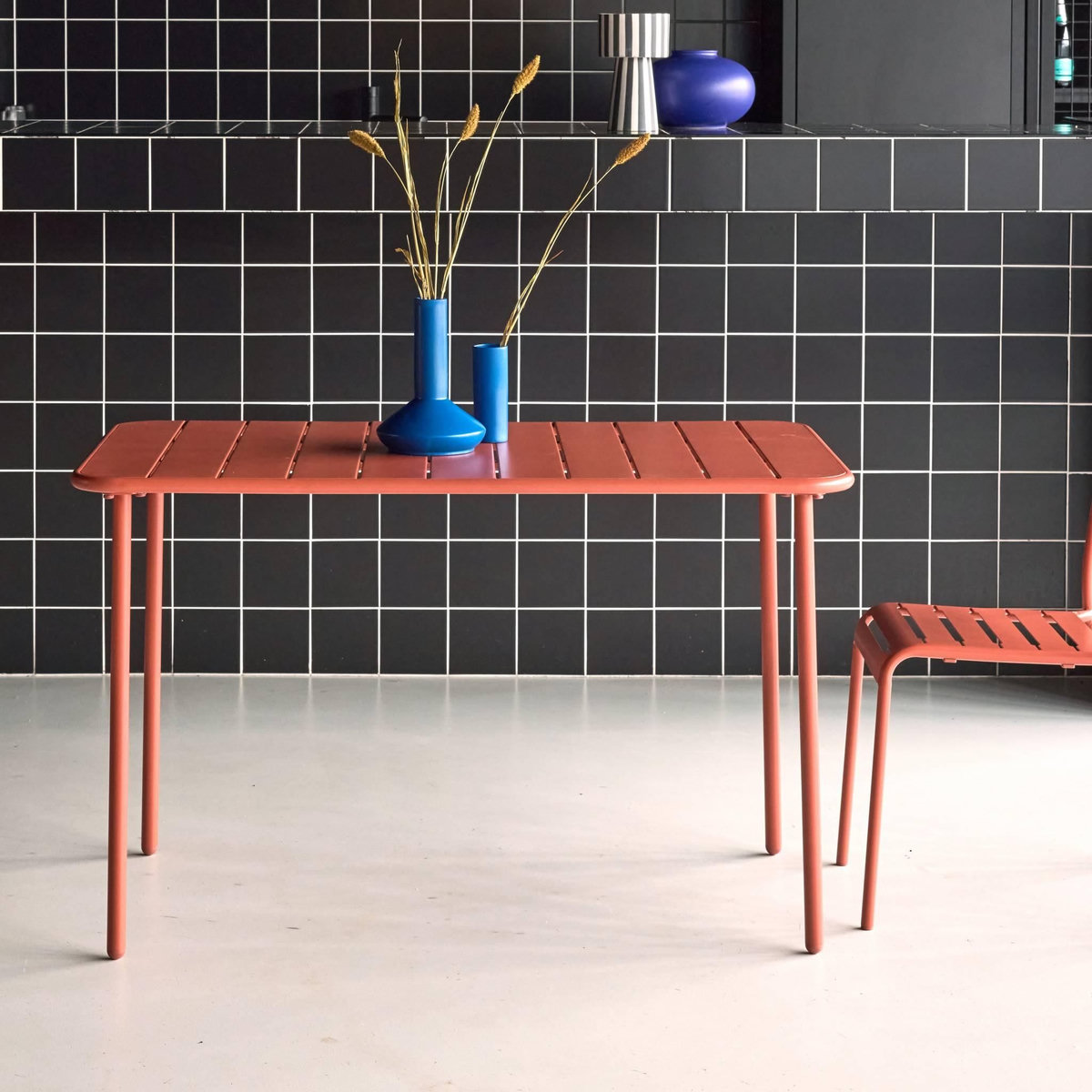 SWEEEK Table de jardin métal 4 places, Amelia L 120 x 70 x 72,5cm