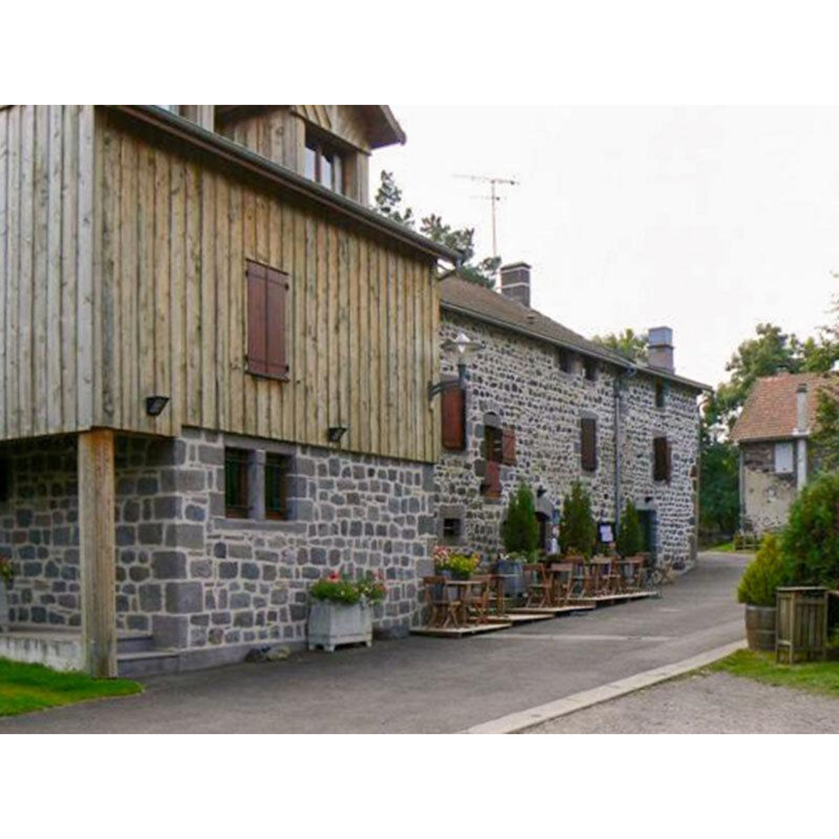 Smartbox Séjour de 2 jours en auberge avec dîner près de Clermont-Ferrand - Coffret Cadeau Séjour