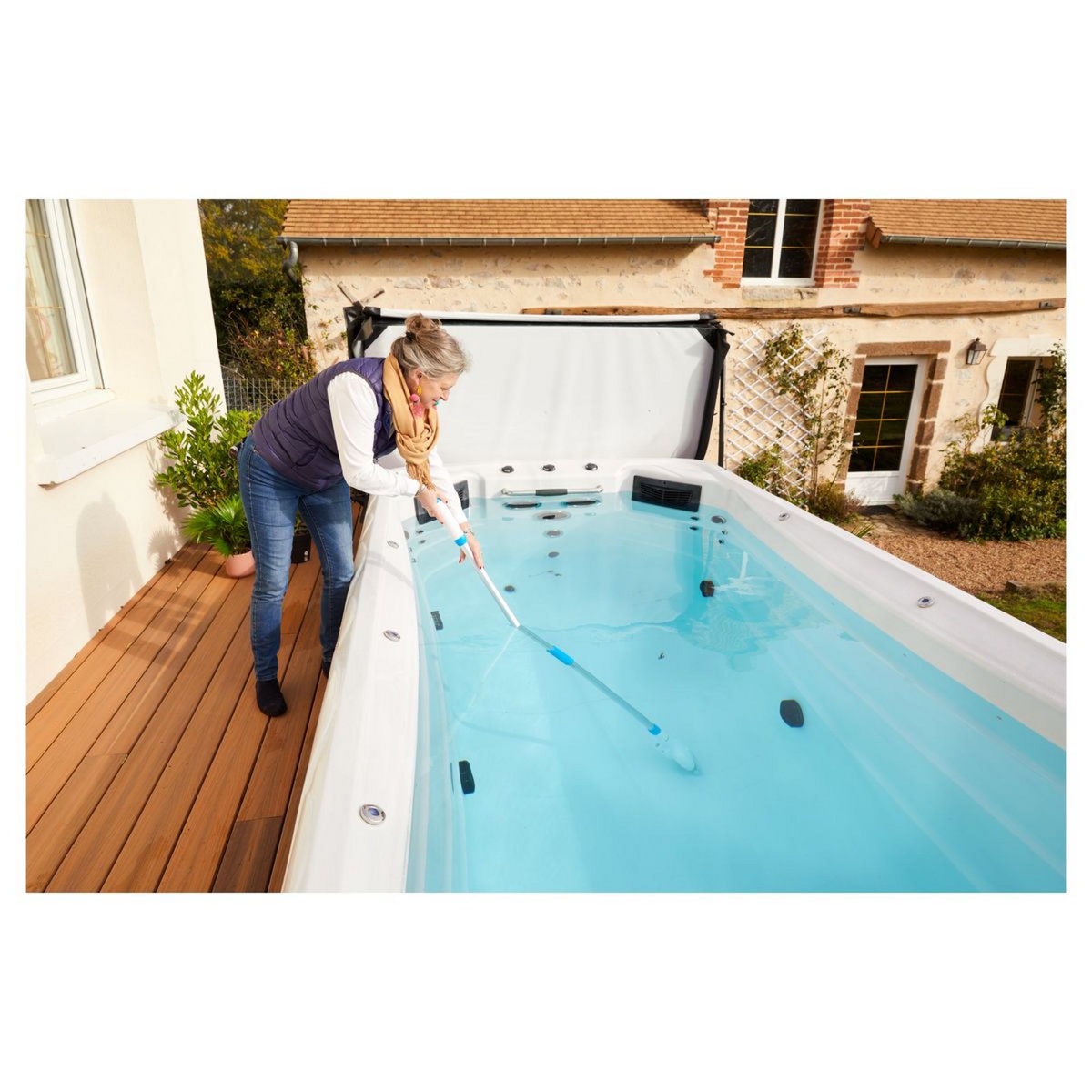 Aspirateur spa sur batterie et manche téléscopique