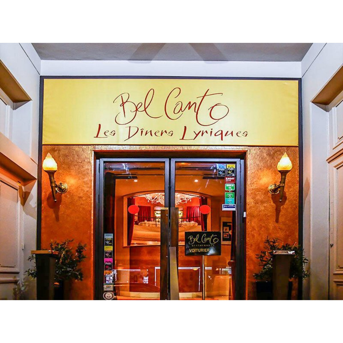 Smartbox Menu Lyrique 3 plats pour 2 personnes avec champagne et caviar à partager - Coffret Cadeau Gastronomie