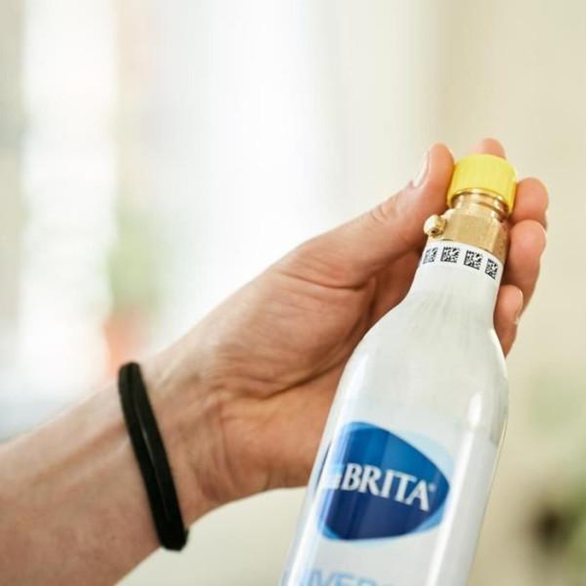 Voir la diapositive 4 : Brita Machine a Soda Cylindre CO2 de réserve BRITA - Pour machines a eau pétillante - Gazéifie jusqu'a 60L d'eau pétillante