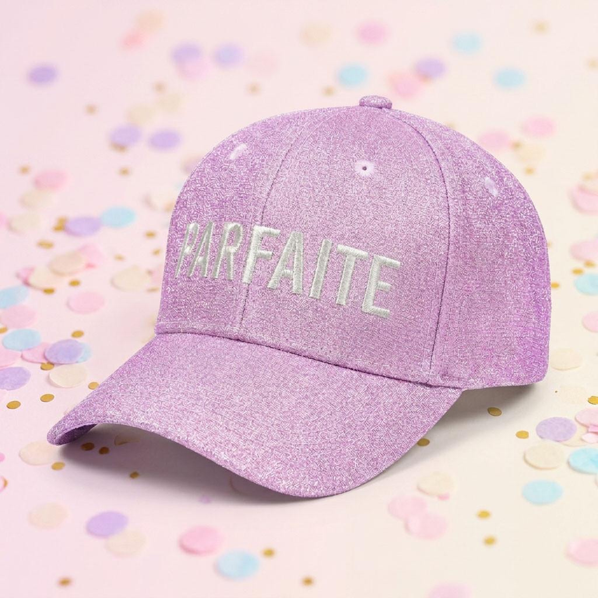 Voir la diapositive 3 : OZABI OZABI Lot 2 Casquettes Pailletées Femme – Message Brodé Fantaisie Humoristique