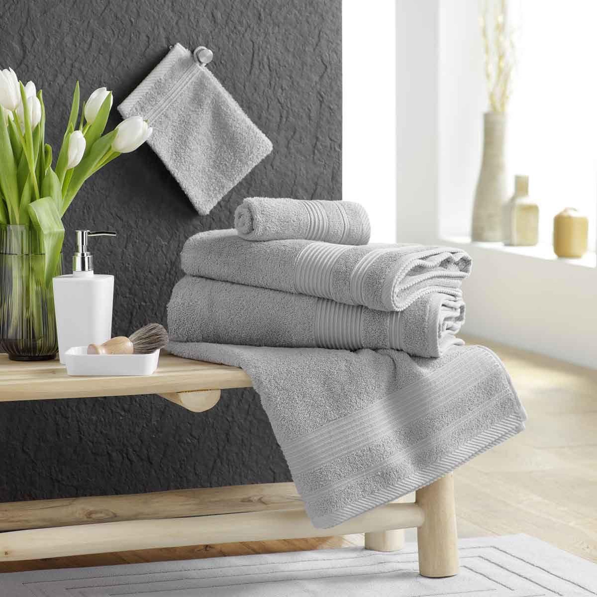 Voir la diapositive 4 : Douceur d'Intérieur Serviette de Toilette  Tendresse  50x90cm Gris Perle