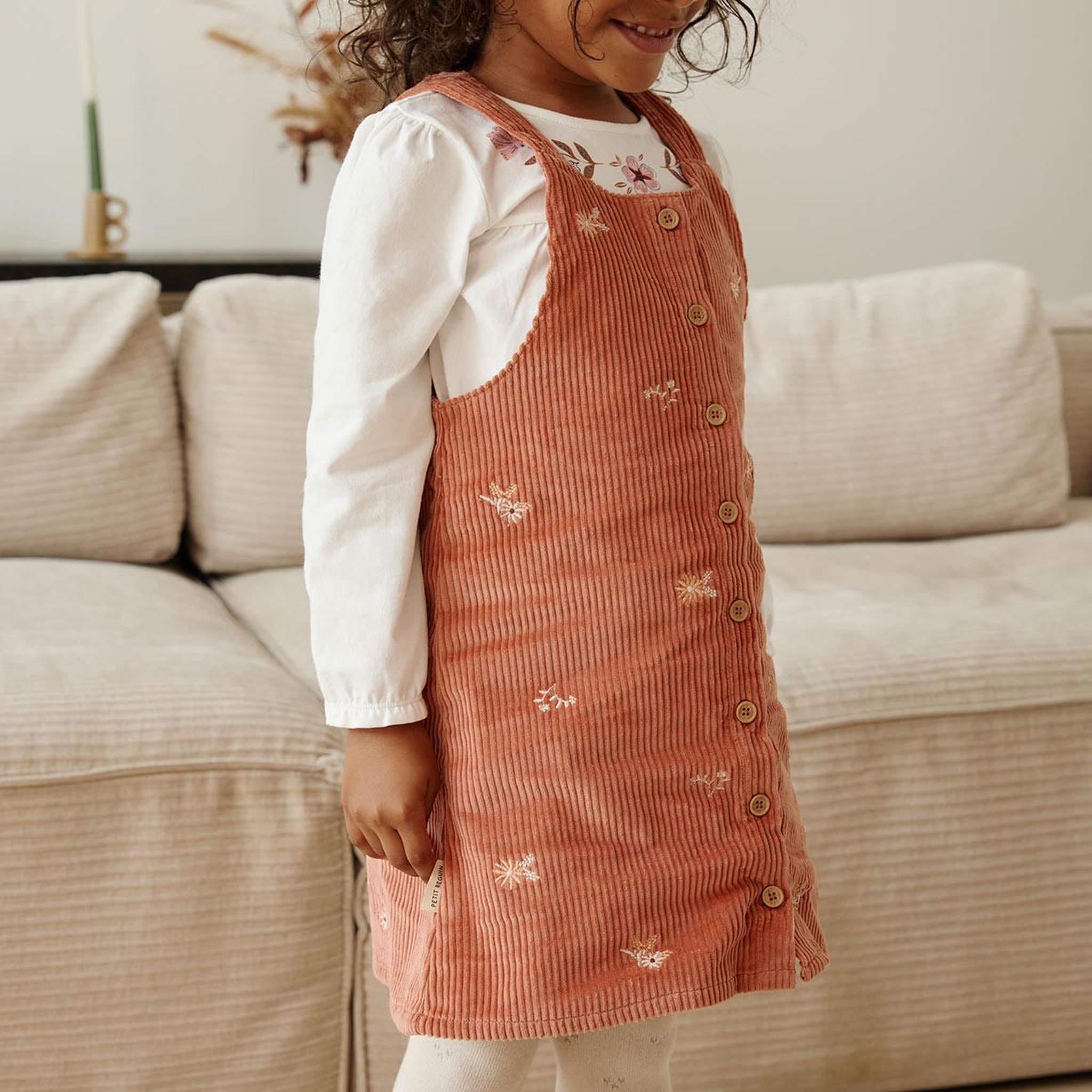 Voir la diapositive 4 : PETIT BEGUIN Robe bébé en velours côtelé ollie