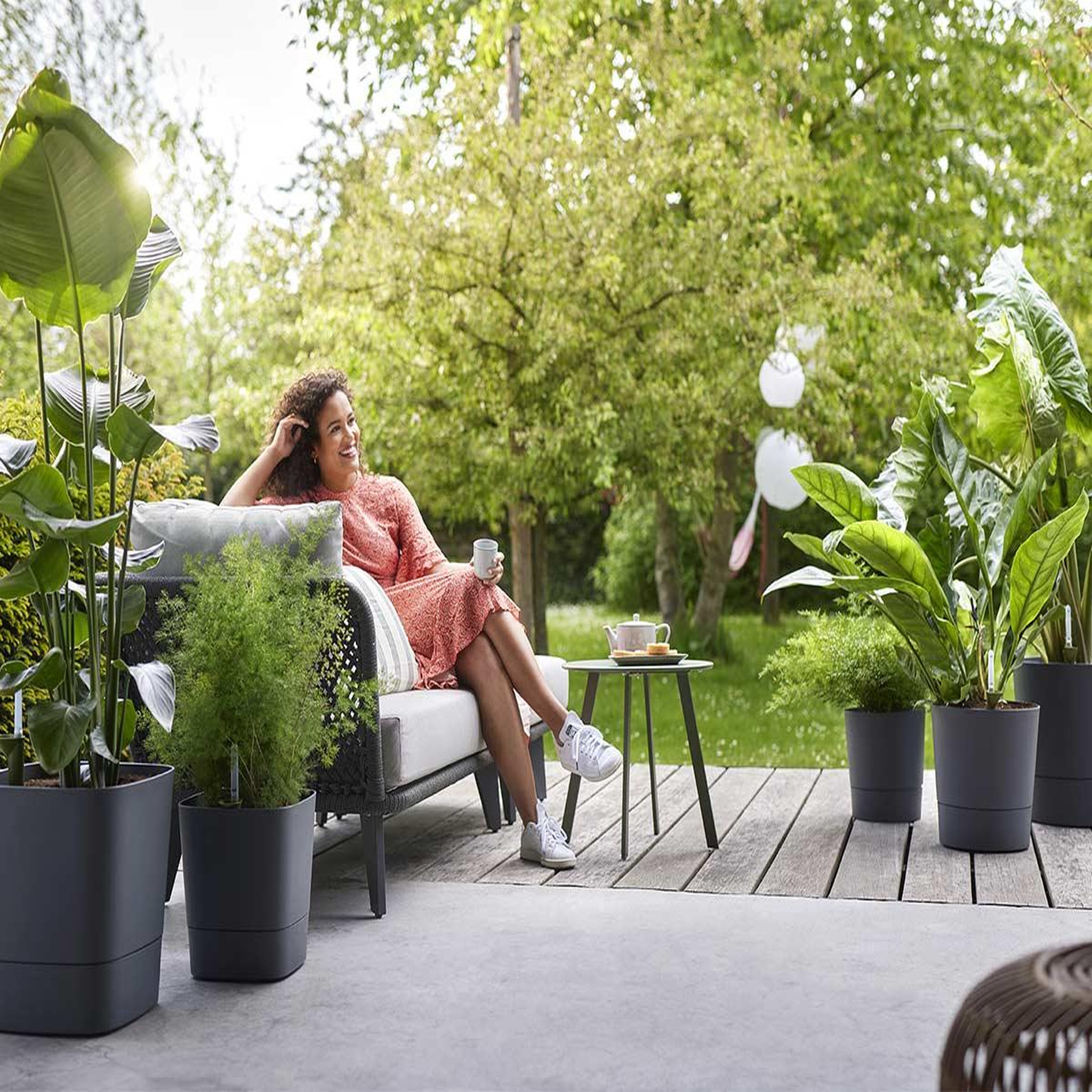 Voir la diapositive 6 : ELHO Pot de fleurs carré extérieur/intérieur 38 x 38 cm Elho Aqua Care Greensense gris charbon