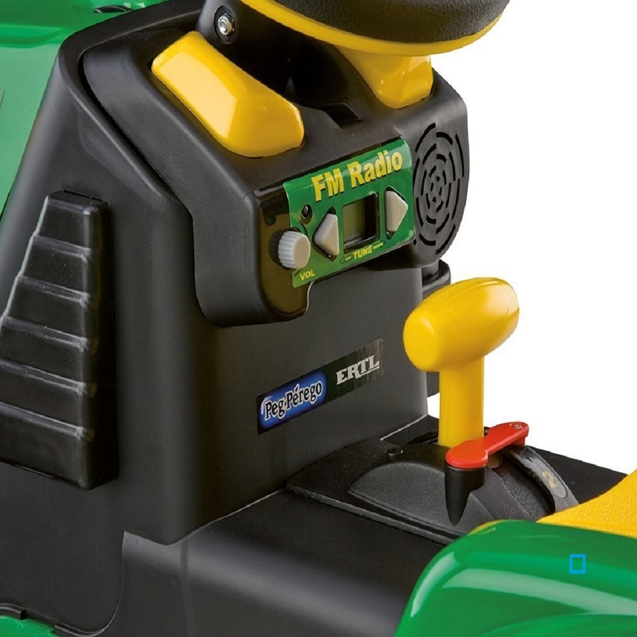Voir la diapositive 6 : PEG PEREGO Tracteur Ground Force John Deere + remorque 