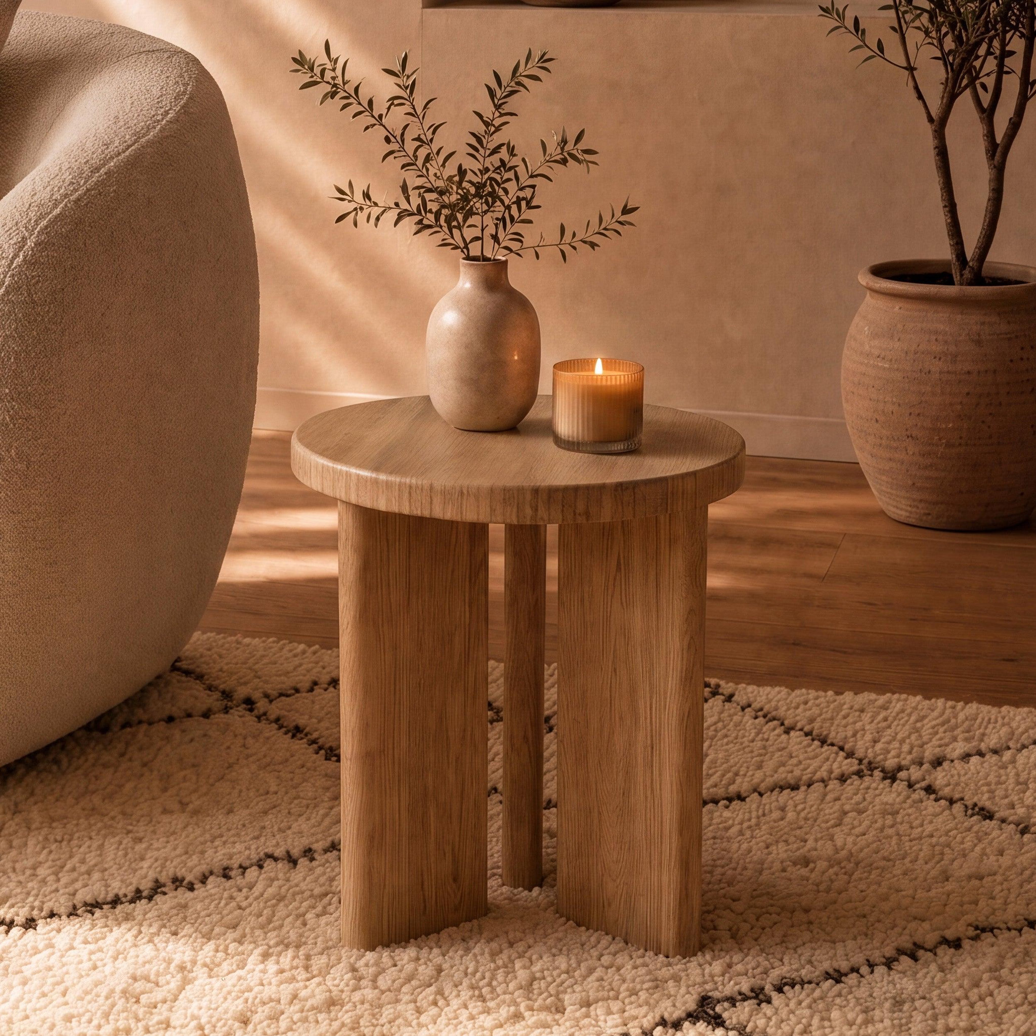 Voir la diapositive 2 : MAISON PAVANE Table d'appoint ronde en bois clair d40 cm-néa