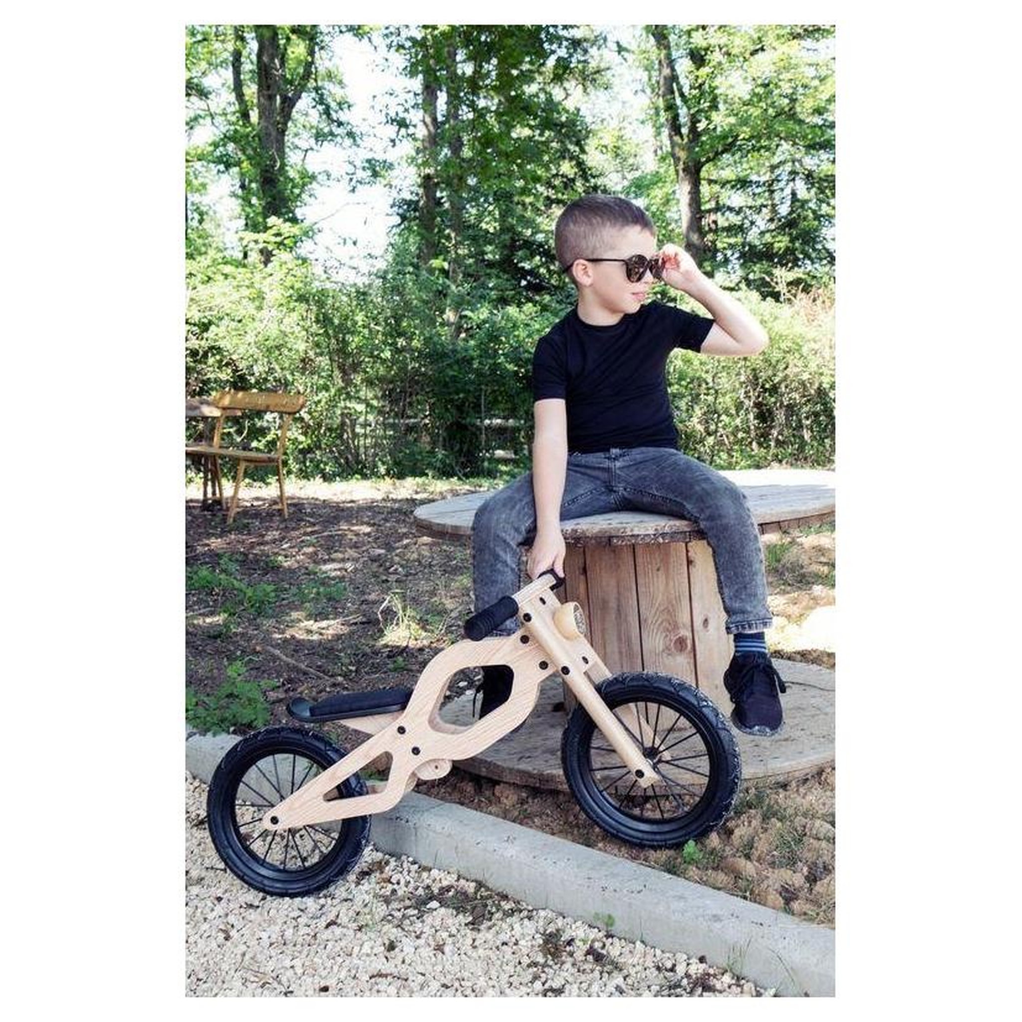 Voir la diapositive 3 : Funbee P'tit biker Draisienne bois Mon P'tit biker