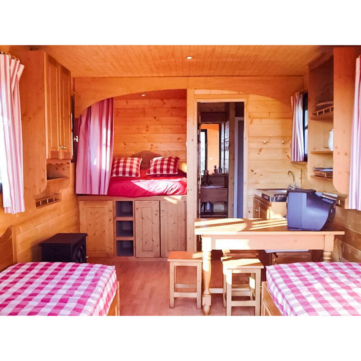 Smartbox Séjour de 3 jours en pod ou roulotte en Ardèche - Coffret Cadeau Séjour