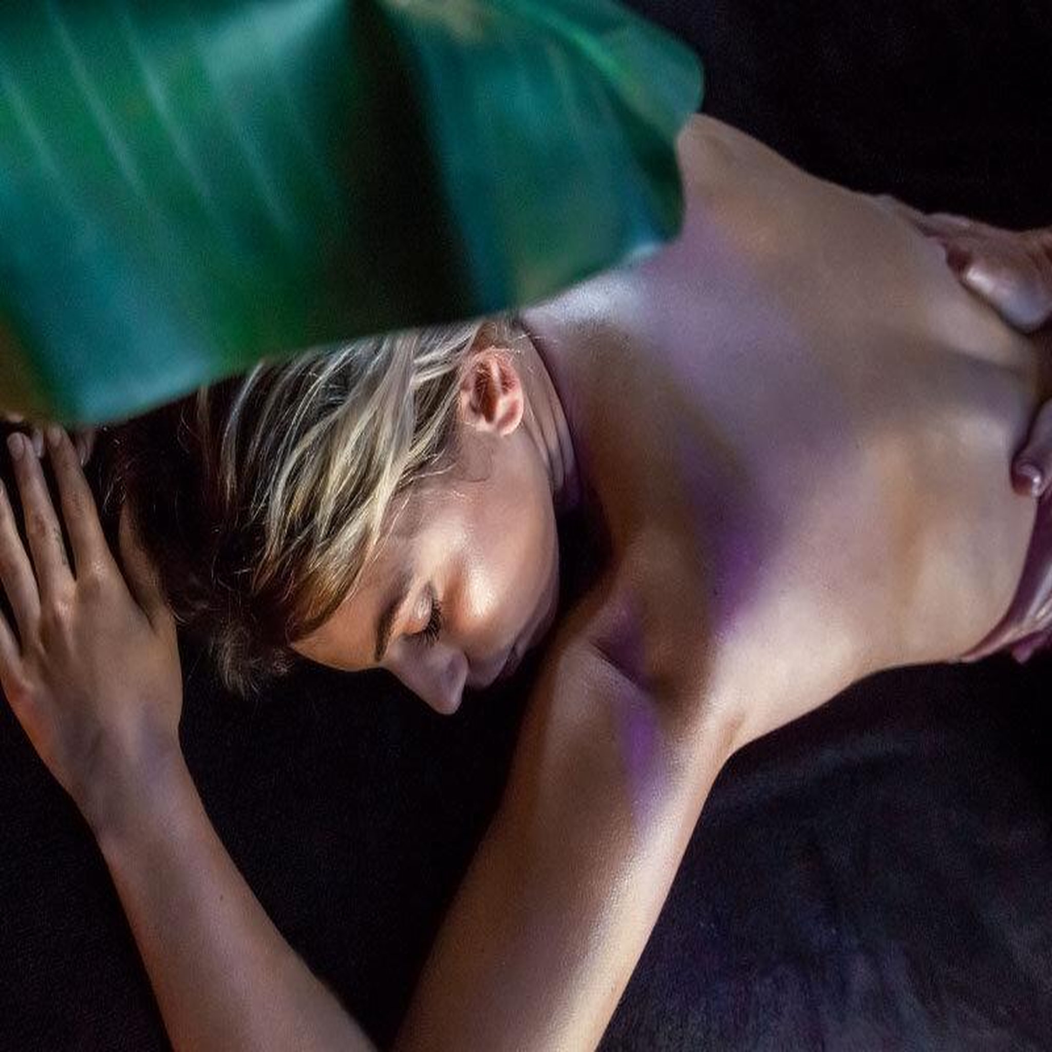 Voir la diapositive 4 : Smartbox Doux voyage des sens en provence : accès au spa, massage d'1h15, gommage de 30 min et soin visage d'1h - coffret cadeau bien-être