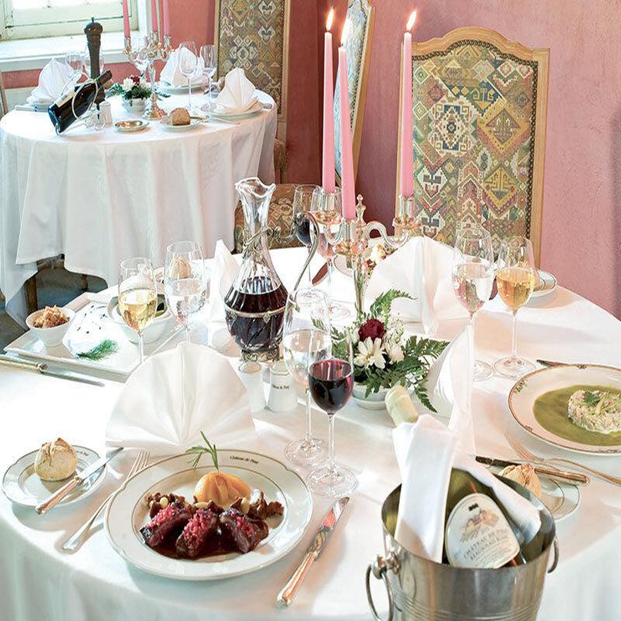 Voir la diapositive 4 : Smartbox Séjour prestige avec dîner gastronomique en hôtel 4* - coffret cadeau séjour