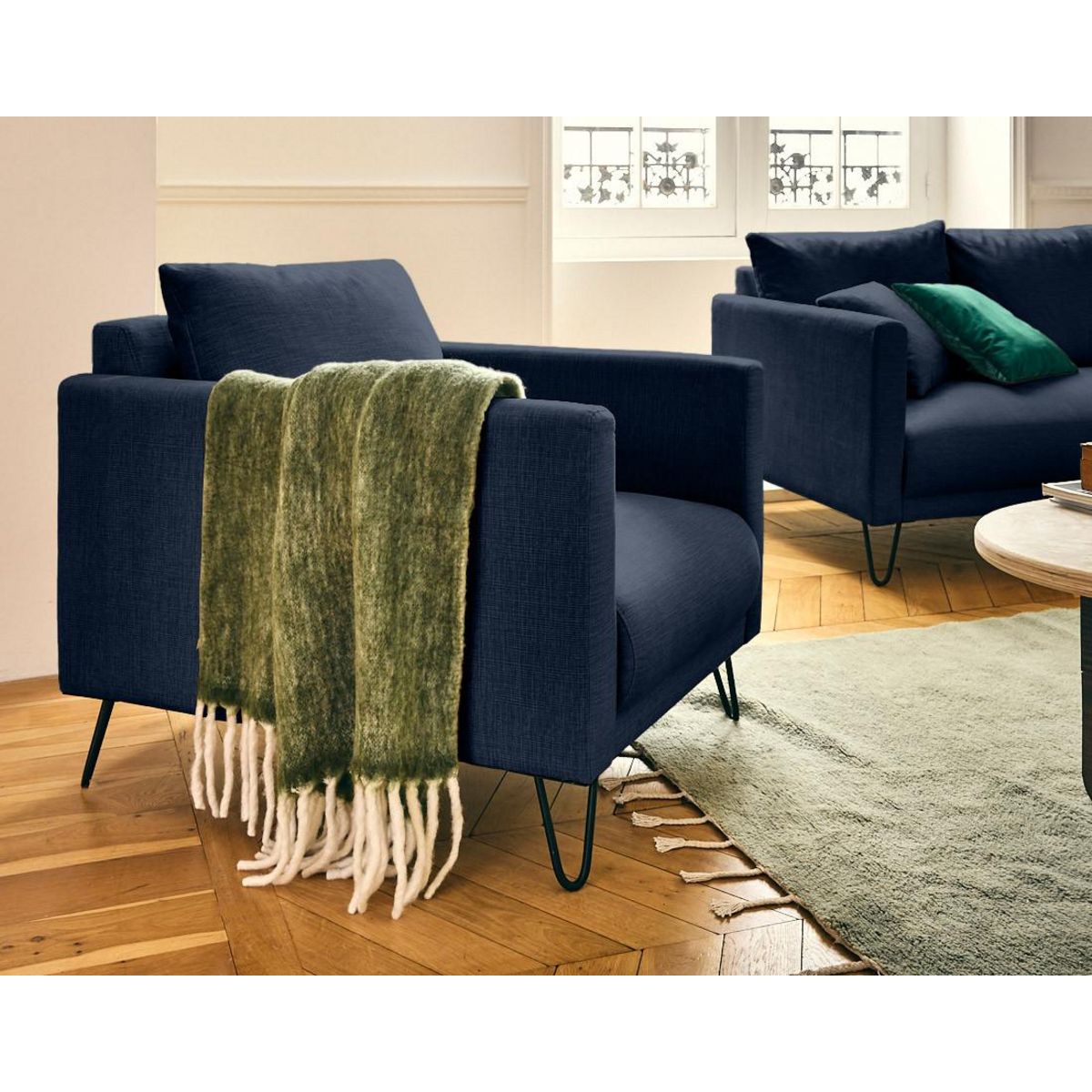 LISA DESIGN Ostrava - fauteuil en velours pieds en épingle