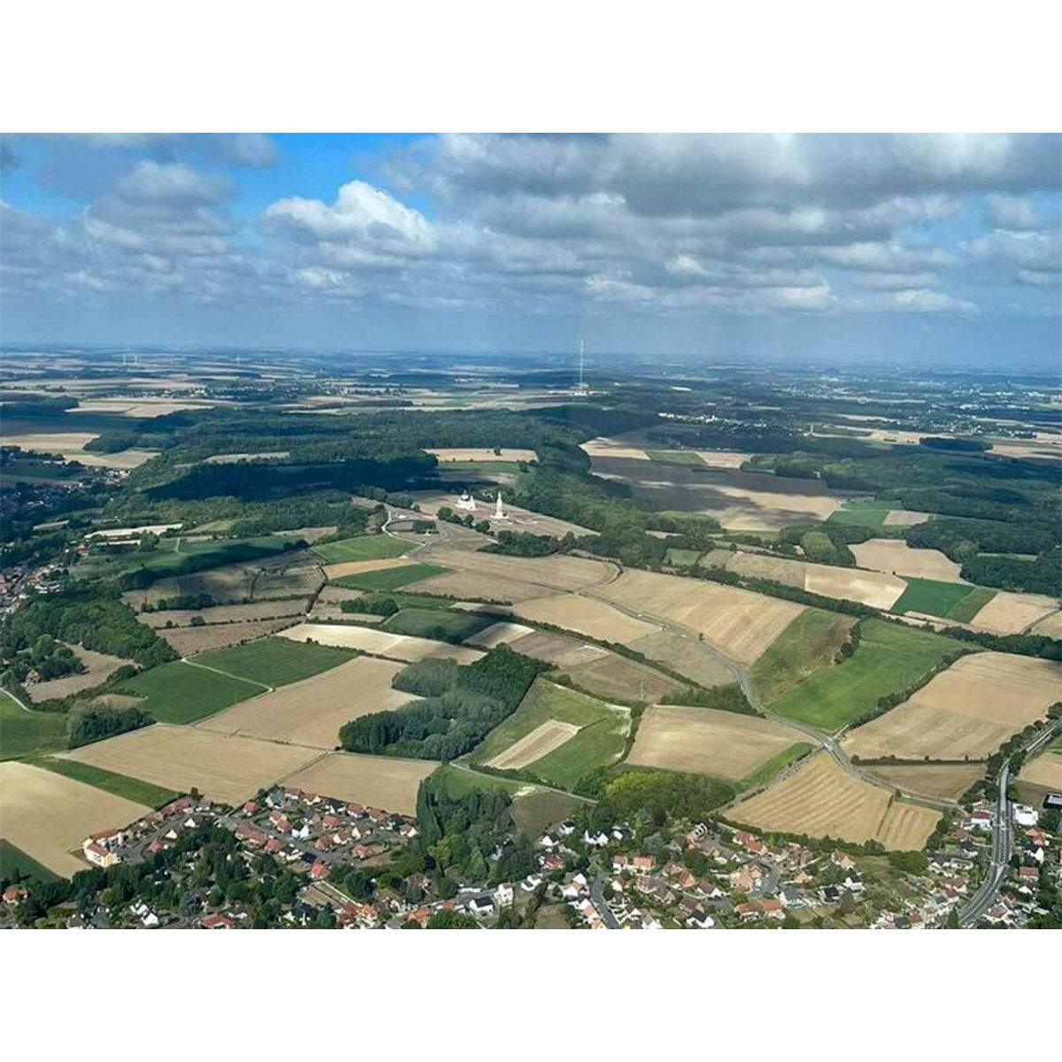 Smartbox Baptême de l'air en ULM vintage : 20 min de vol au-dessus de Paris et sa région - Coffret Cadeau Sport & Aventure