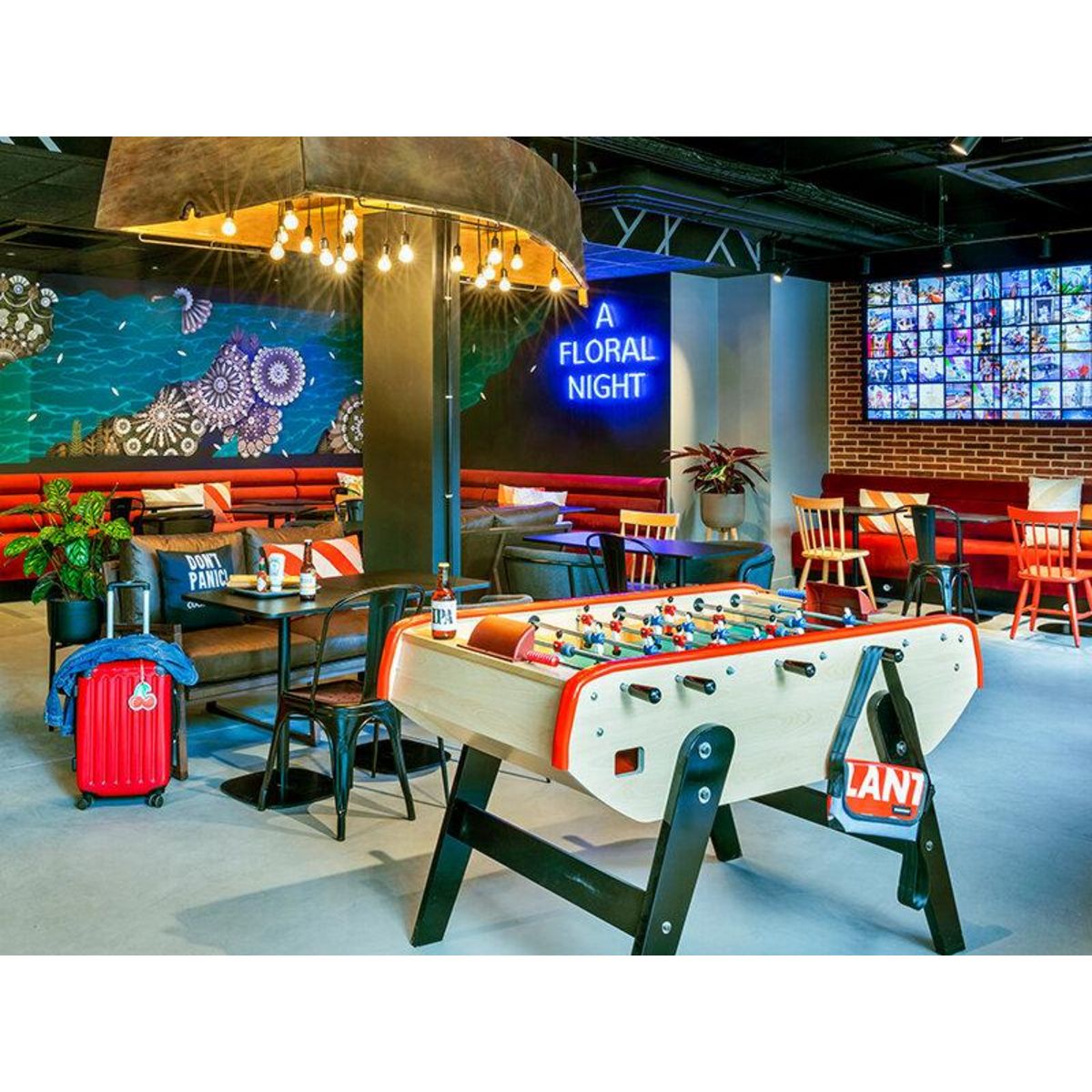 Smartbox 2 jours avec dîner et cours de mixologie à Amiens - Coffret Cadeau Séjour