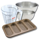 ZENKER Set pâtisserie avec moule perforé 4 mini baguettes 33 x 22 cm en acier, 2 bols à mixer, verre mesureur et spatule Zenker