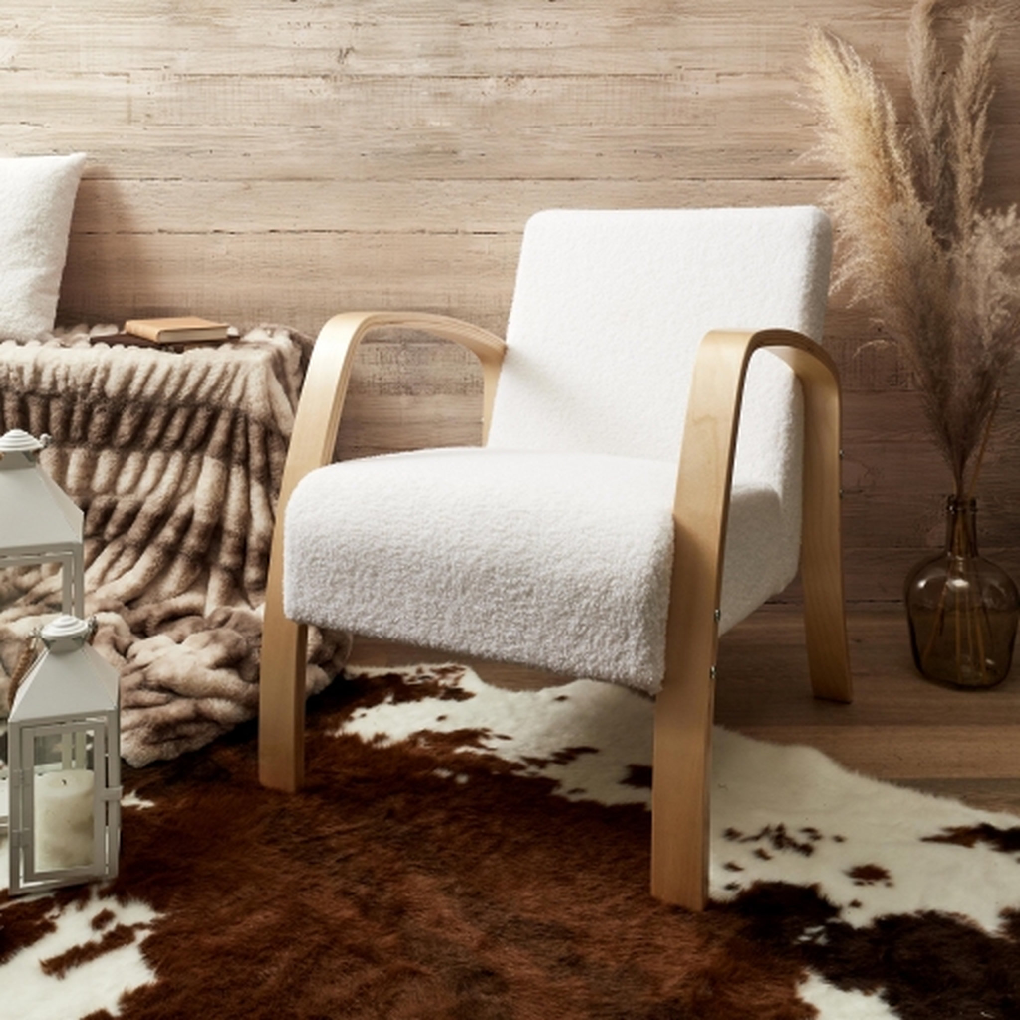 Fauteuil  Structutre bois  , tissu polyester BOUCLETTE