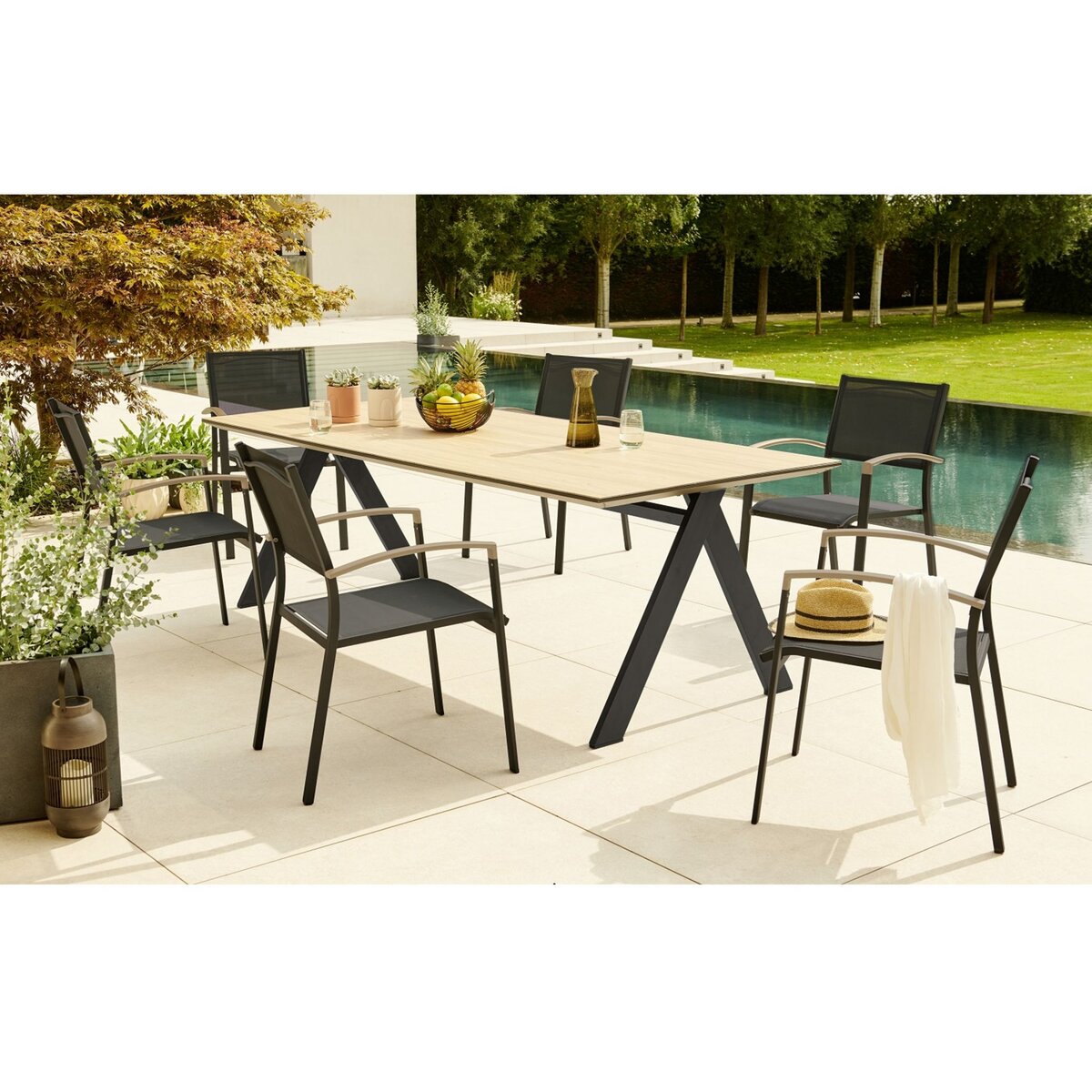 GARDENSTAR Table de jardin 10 per alu plateau verre imitation bois