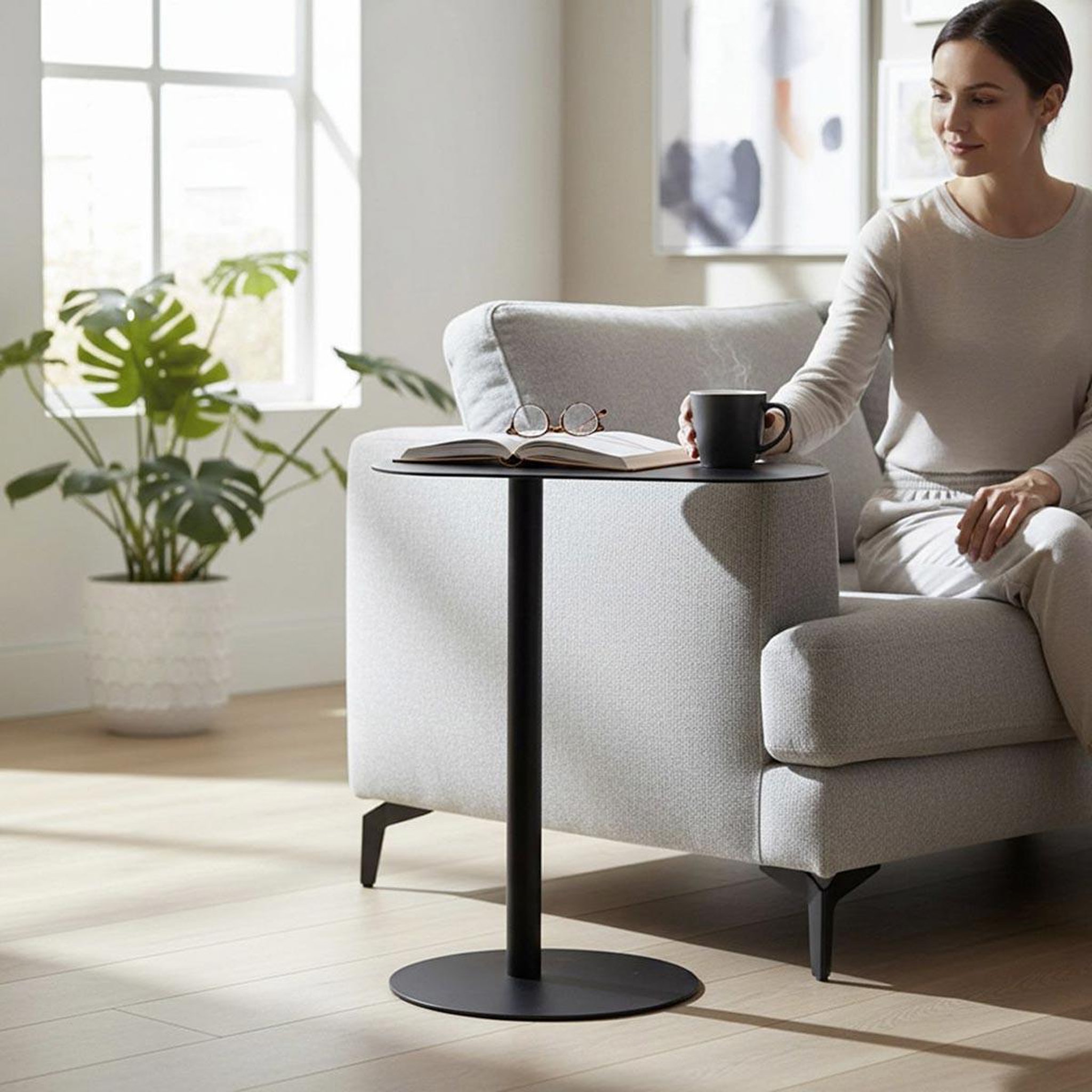 Voir la diapositive 5 : Paris Prix Table d'appoint design  conrad  60cm noir