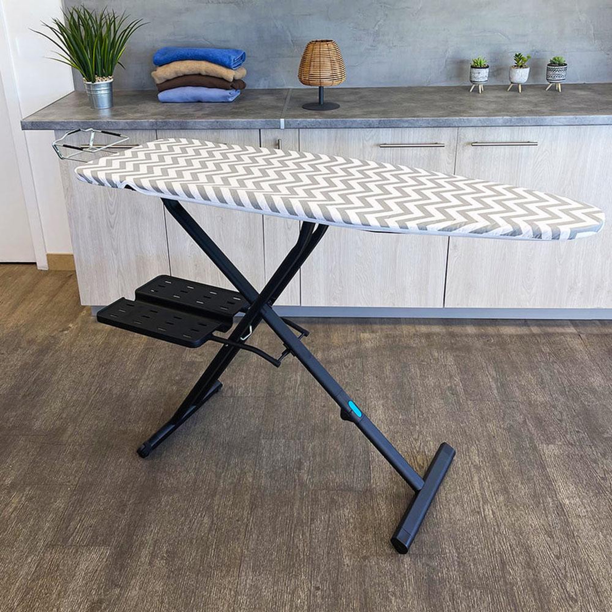 Voir la diapositive 2 : Kitchen move Table à repasser 137x45cm - bat-optimaproxl