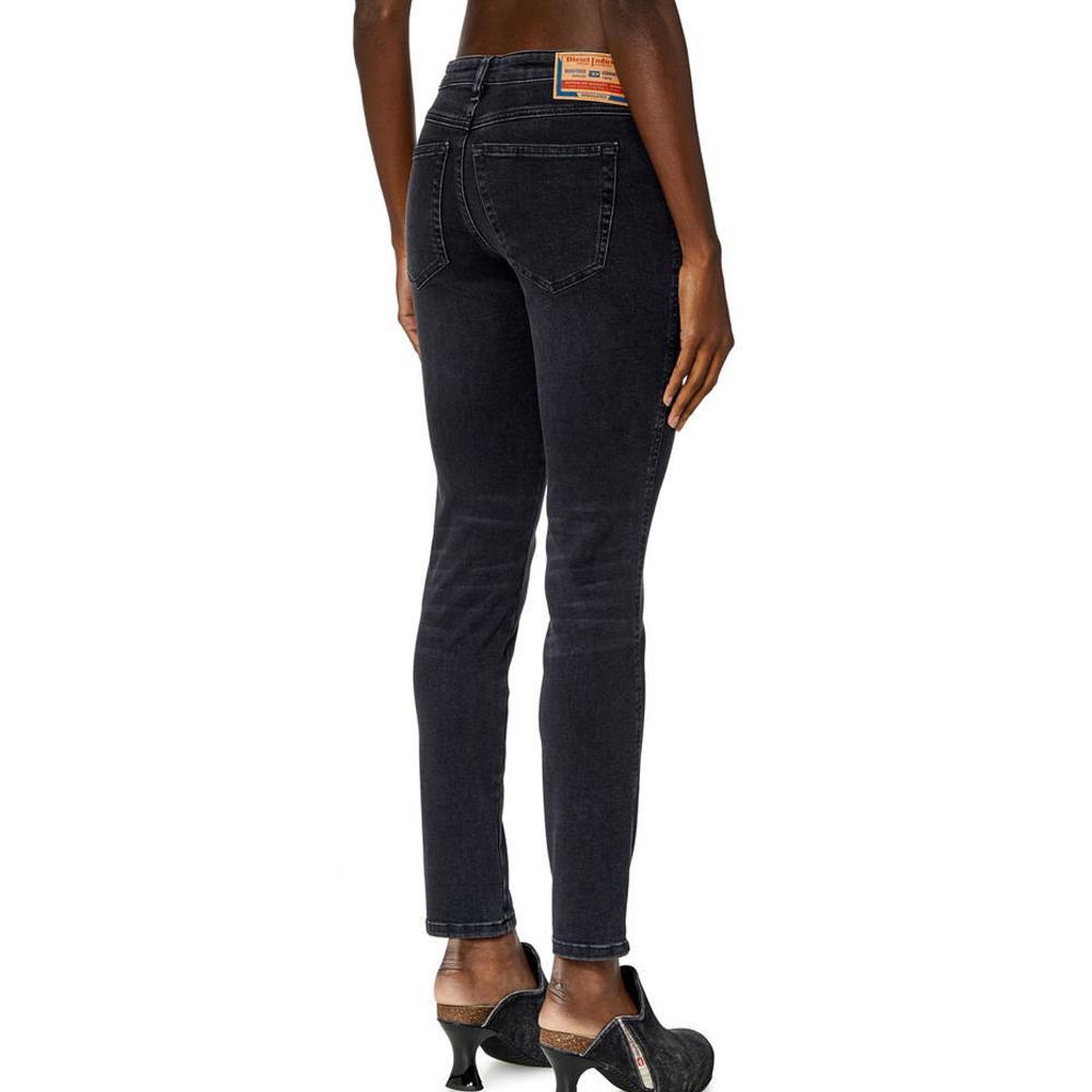 Voir la diapositive 2 : DIESEL Jean Slim  Femme Diesel Babhila