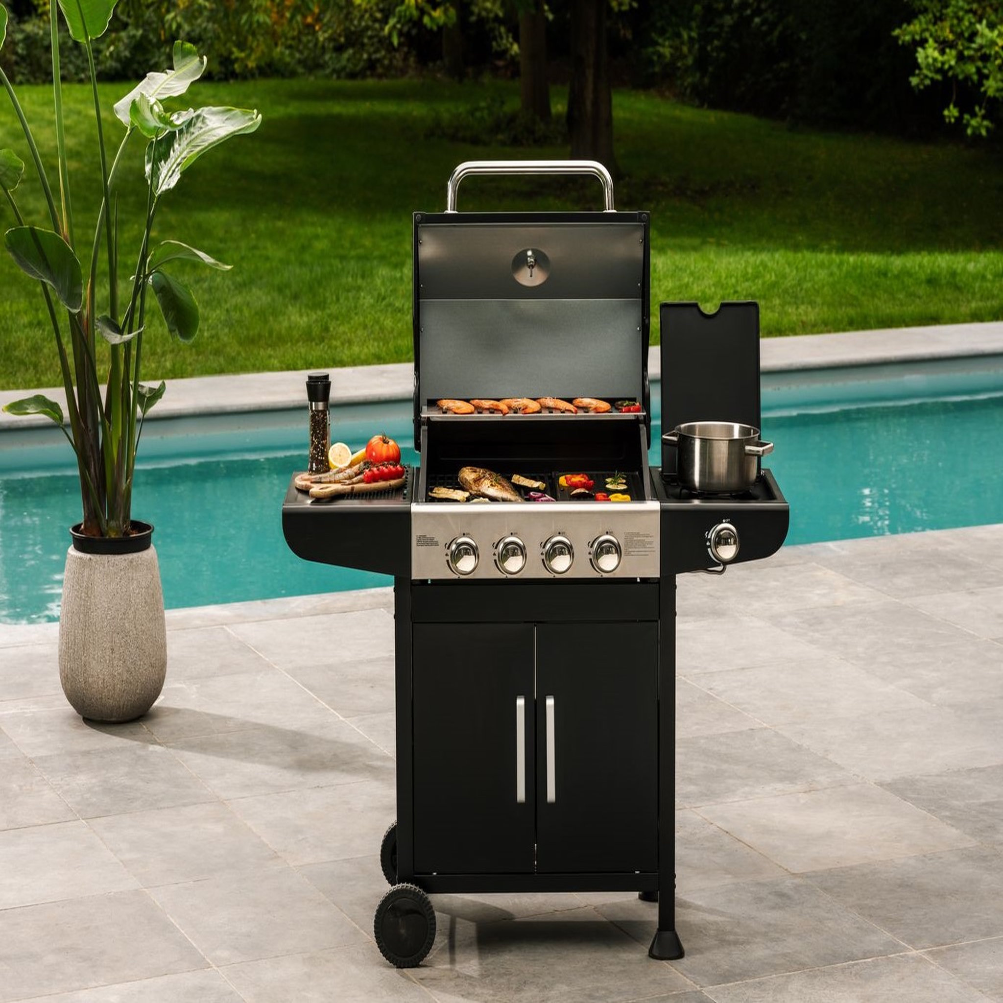 Voir la diapositive 1 : GARDENSTAR Barbecue gaz en acier- 4 brûleurs - 1 côté acier 