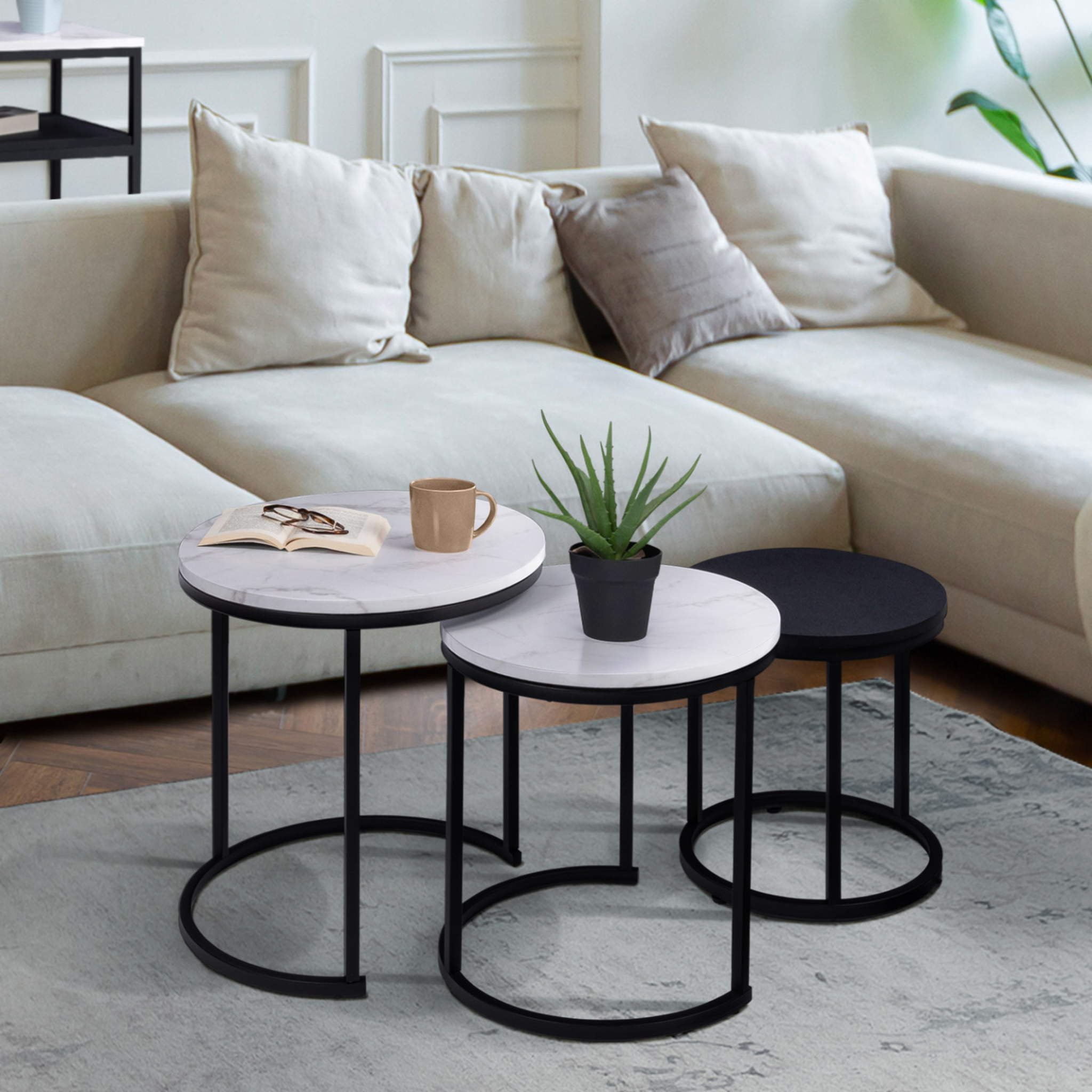 Voir la diapositive 2 : ID MARKET Lot de 3 tables basses gigognes alaska rondes 35/40/45 effet marbre et noir pieds métal