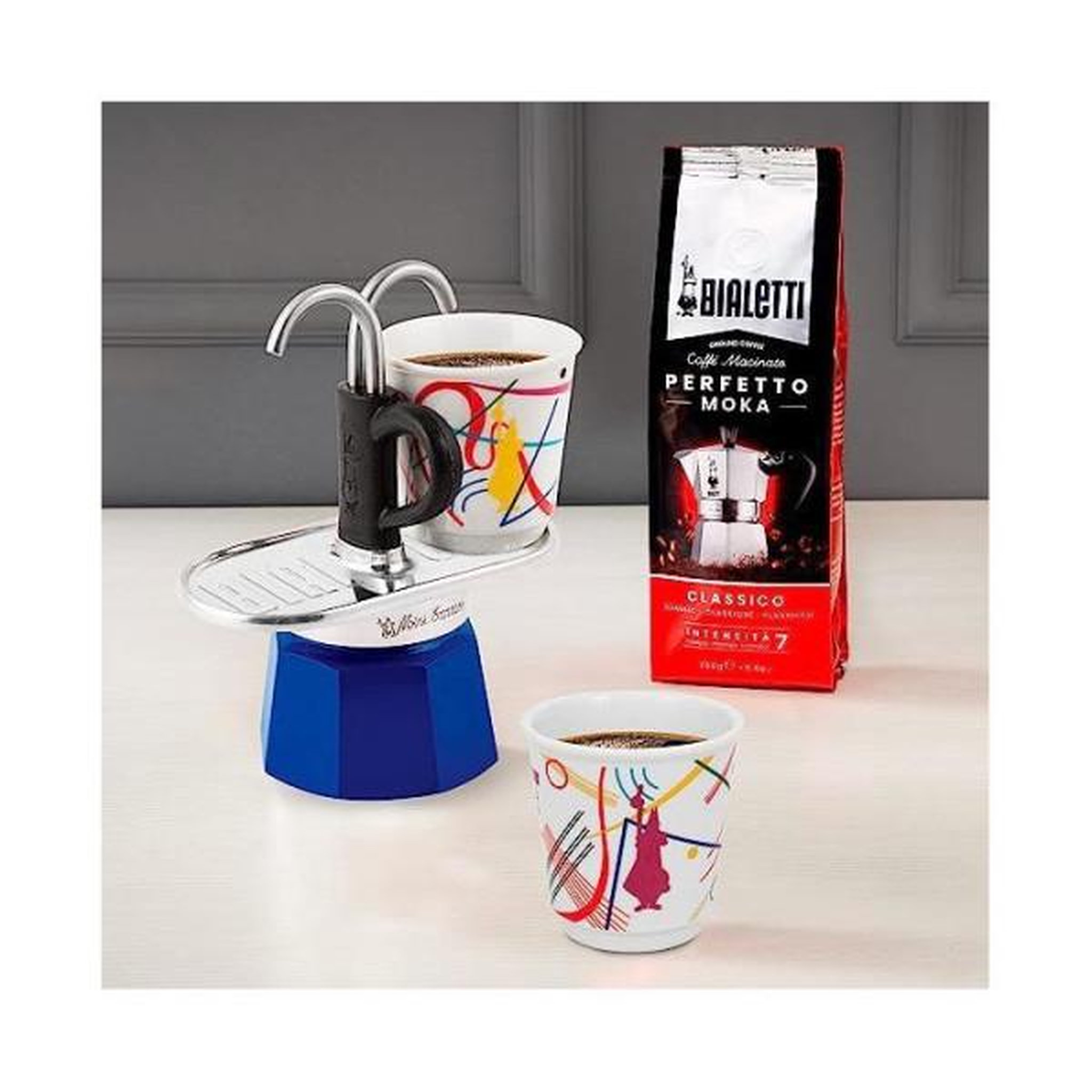 Voir la diapositive 3 : BIALETTI Set cafetiere italienne + 2 tasses - BIALETTI - Mini-express KANDINSKY - 100 ml - Inox / Bleu