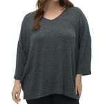 Vero Moda Pull  Femme Vero Moda Curve Brianna 3/4. Coloris disponibles : Vert