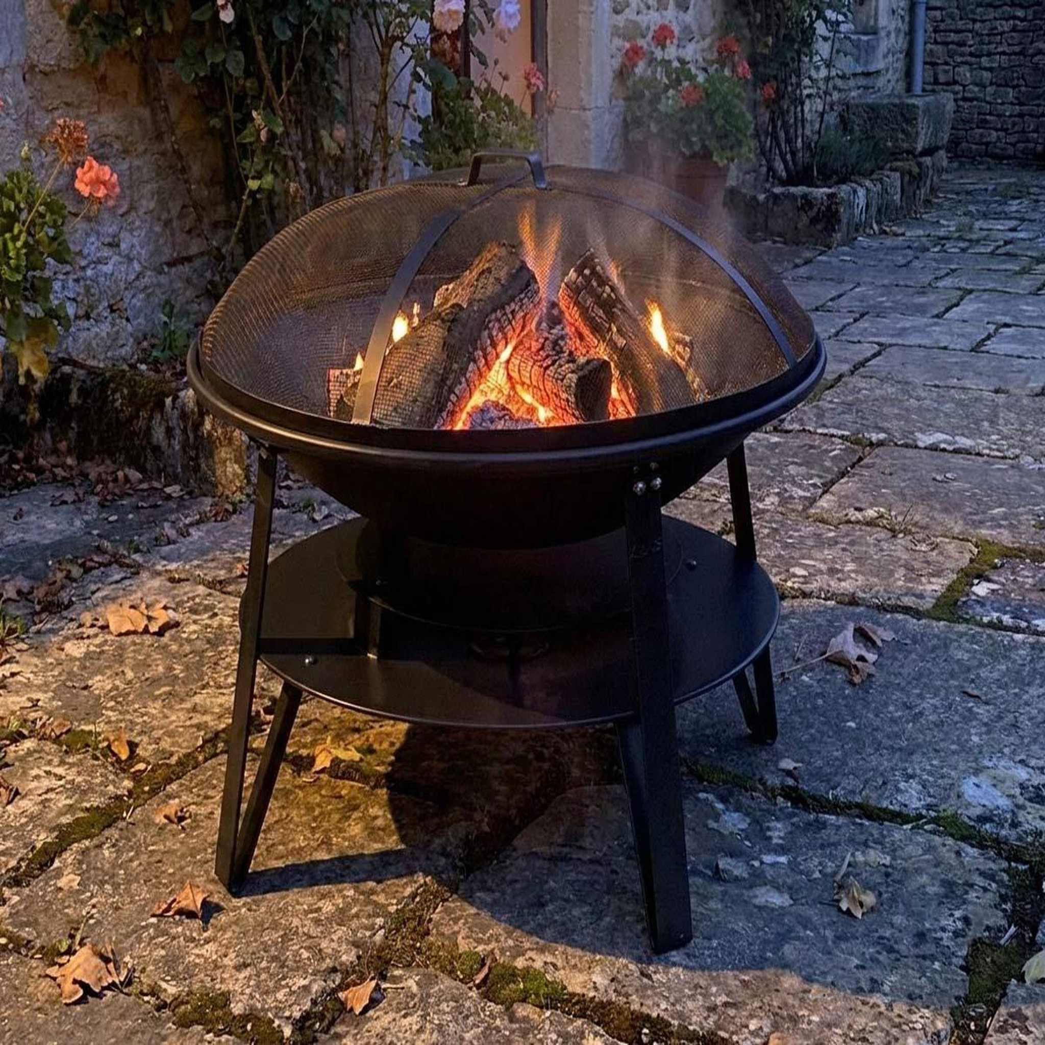 Voir la diapositive 4 : SOMAGIC Braséro en acier rond Ø 70 cm SOMAGIC
