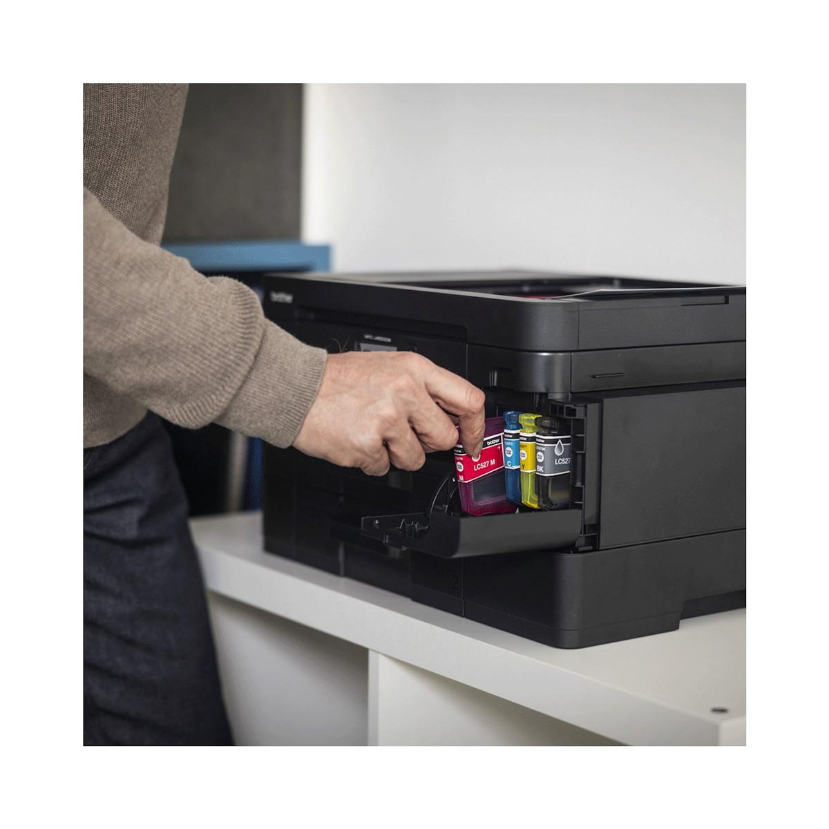 Brother Cartouche d'encre Pack Multipack 4 Originales LC527 XL (Noir + 3 Couleurs) - LC527XLVAL