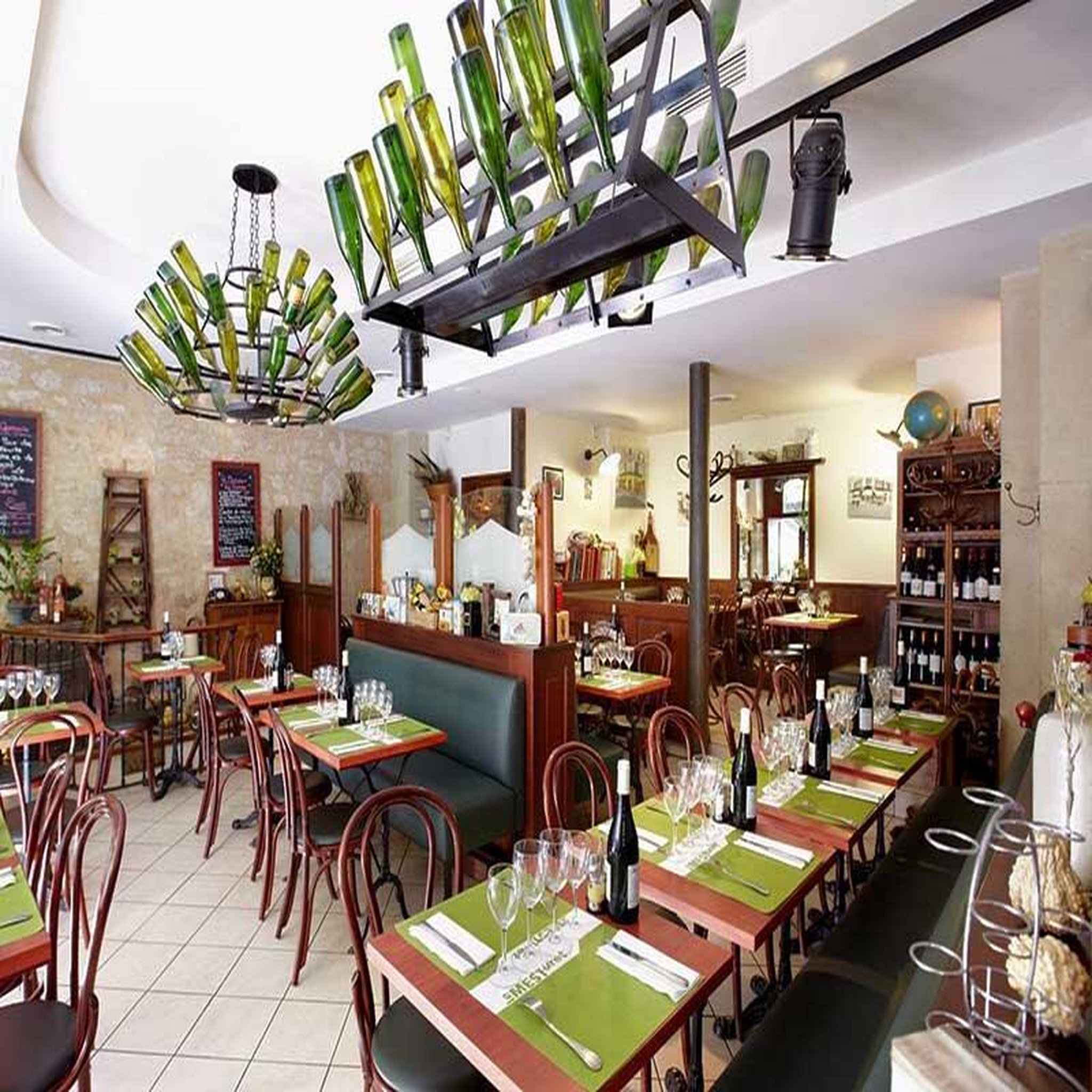 Voir la diapositive 3 : Smartbox Restaurant gault & millau à paris: dîner gastronomique 3 plats et coupe de champagne pour 2 à le mesturet - coffret cadeau gastronomie
