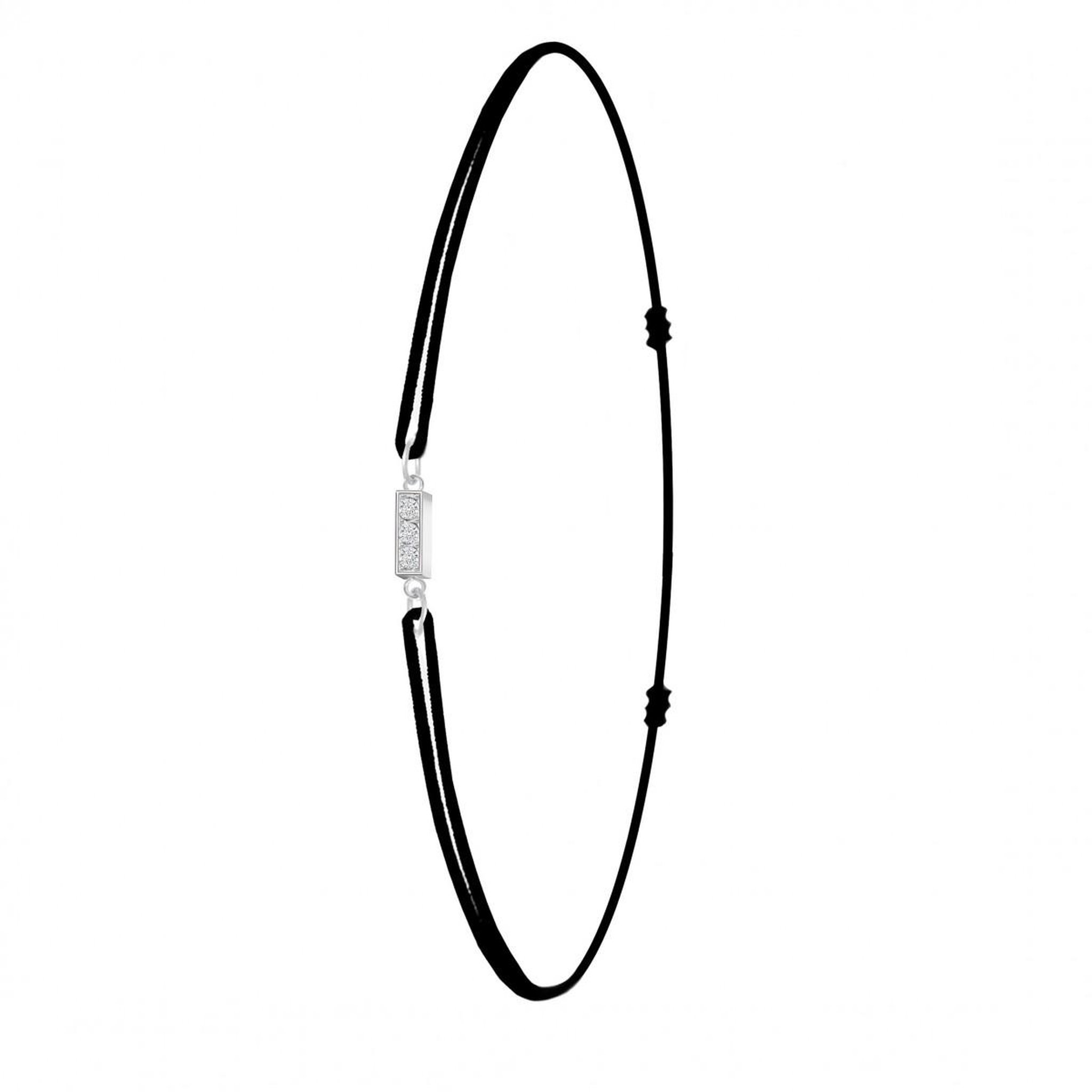 SC CRYSTAL Bracelet lettre I élastique noir SC Crystal orné de Cristaux scintillants