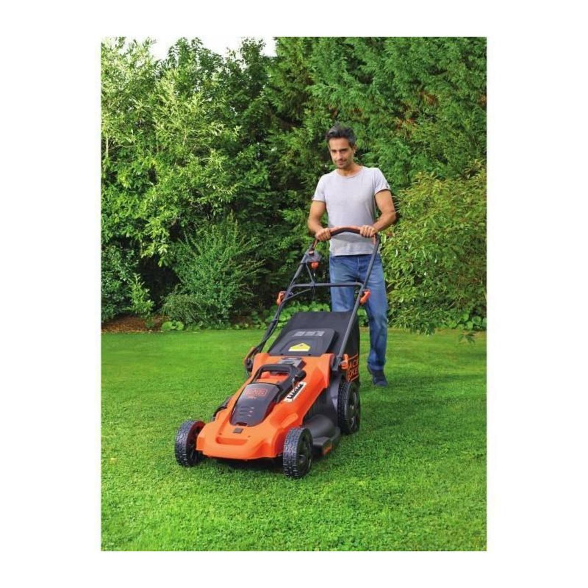 Black et Decker BLACK + DECKER Tondeuse autosense sur batterie 48cm 36 V 2x2 Ah