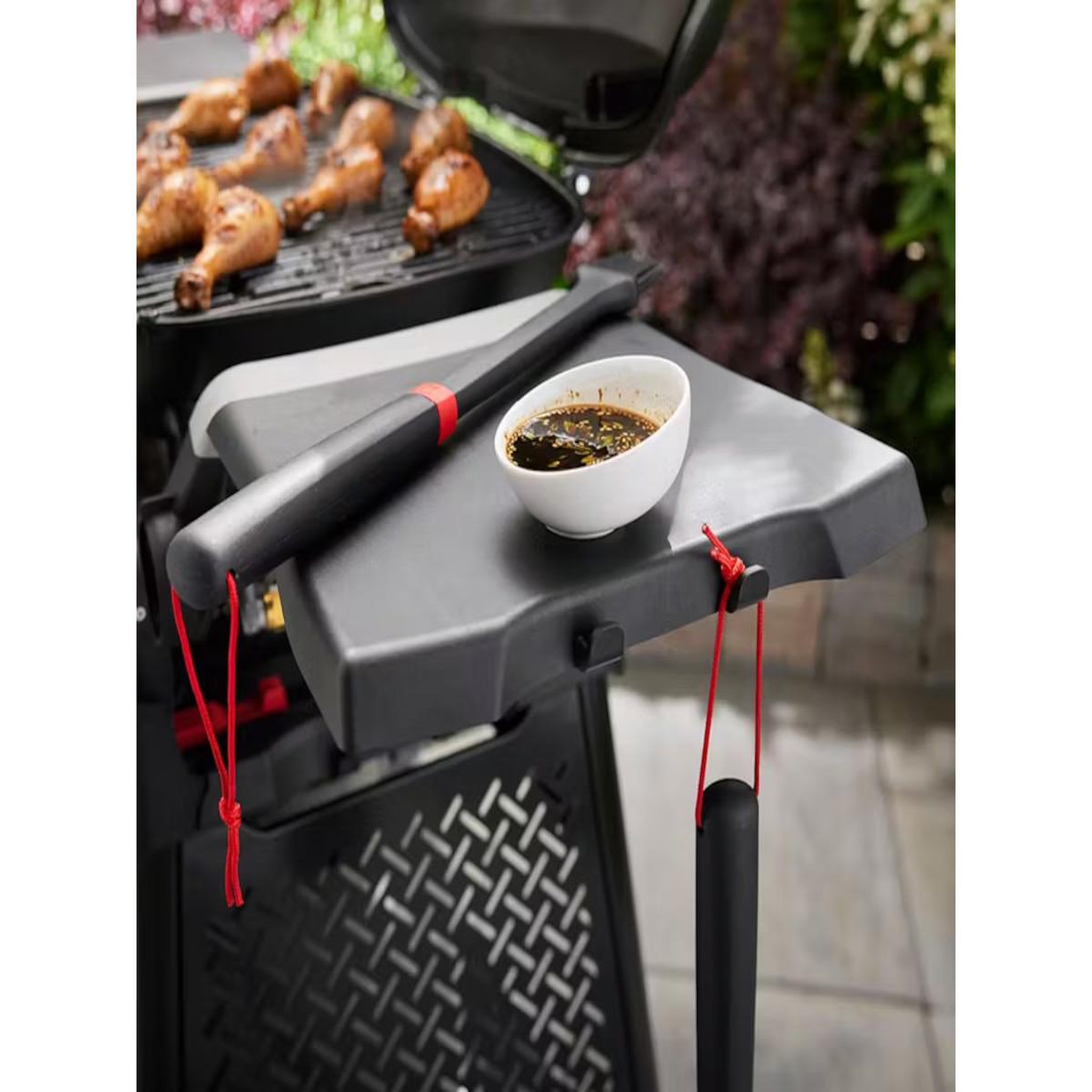 Voir la diapositive 3 : Weber Kit 2 tablettes latérales pour barbecue q1100n, q 1200n, q 1000 et q 1200 - weber