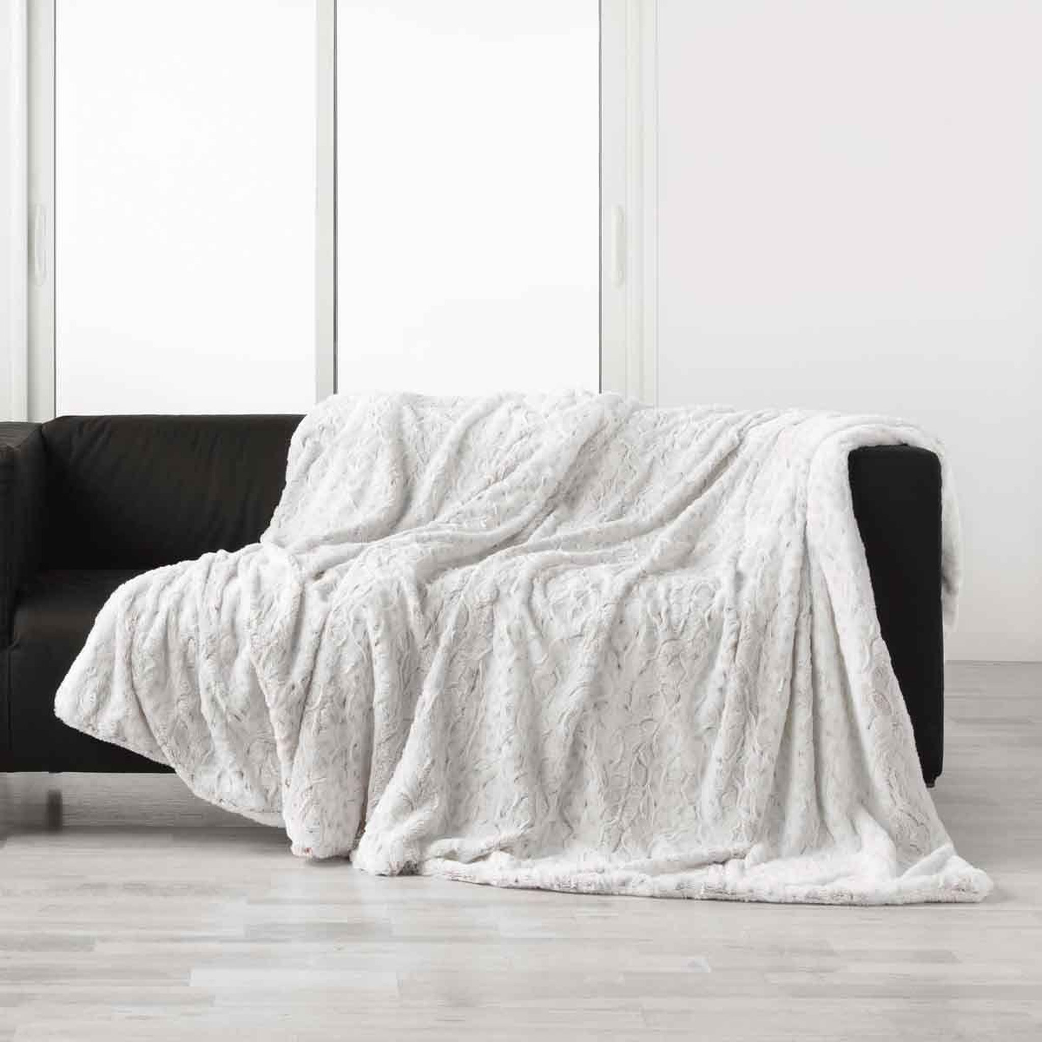 Douceur d'Intérieur Plaid imitation fourrure  alaska  125x150cm blanc