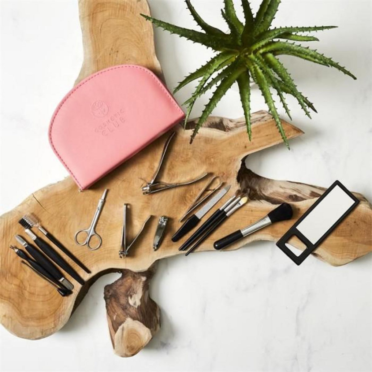 Paris Prix Coffret Manucure  18 Accessoires  18cm Rose