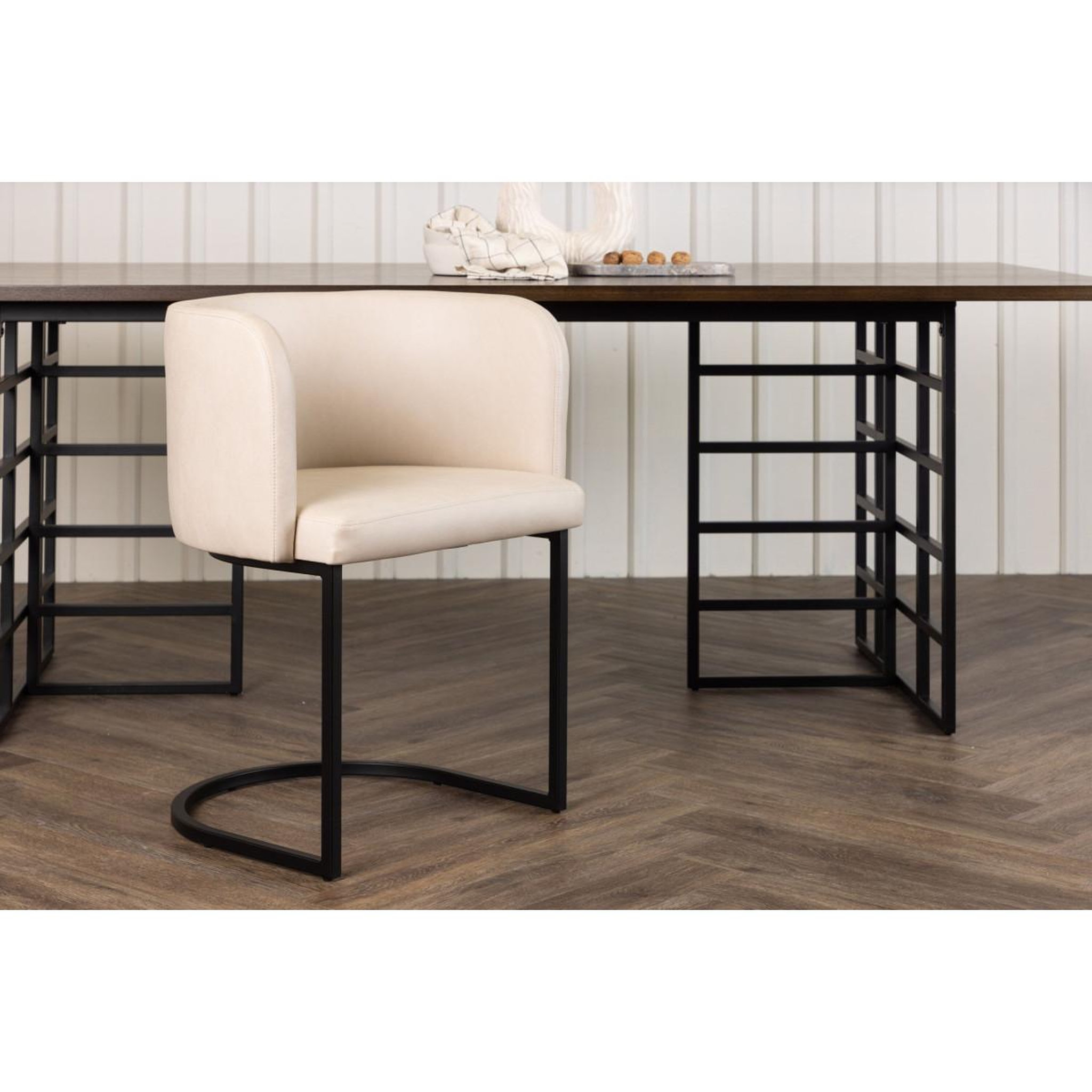 Voir la diapositive 6 : Paris Prix Chaise design  simrishamn  75cm beige